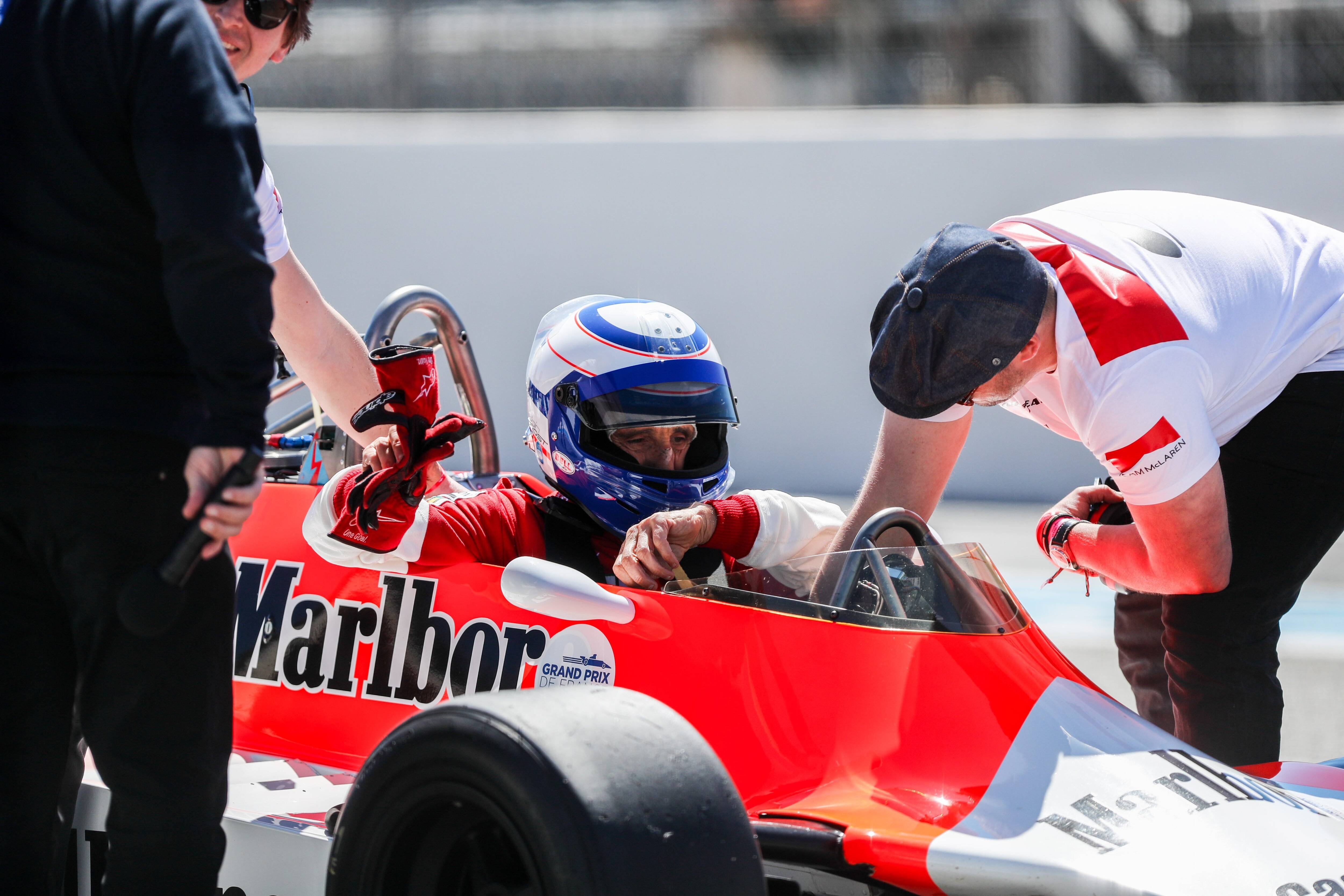 "Des moteurs qui font vibrer": on a remonté le temps avec Alain Prost au Grand Prix de France Historique