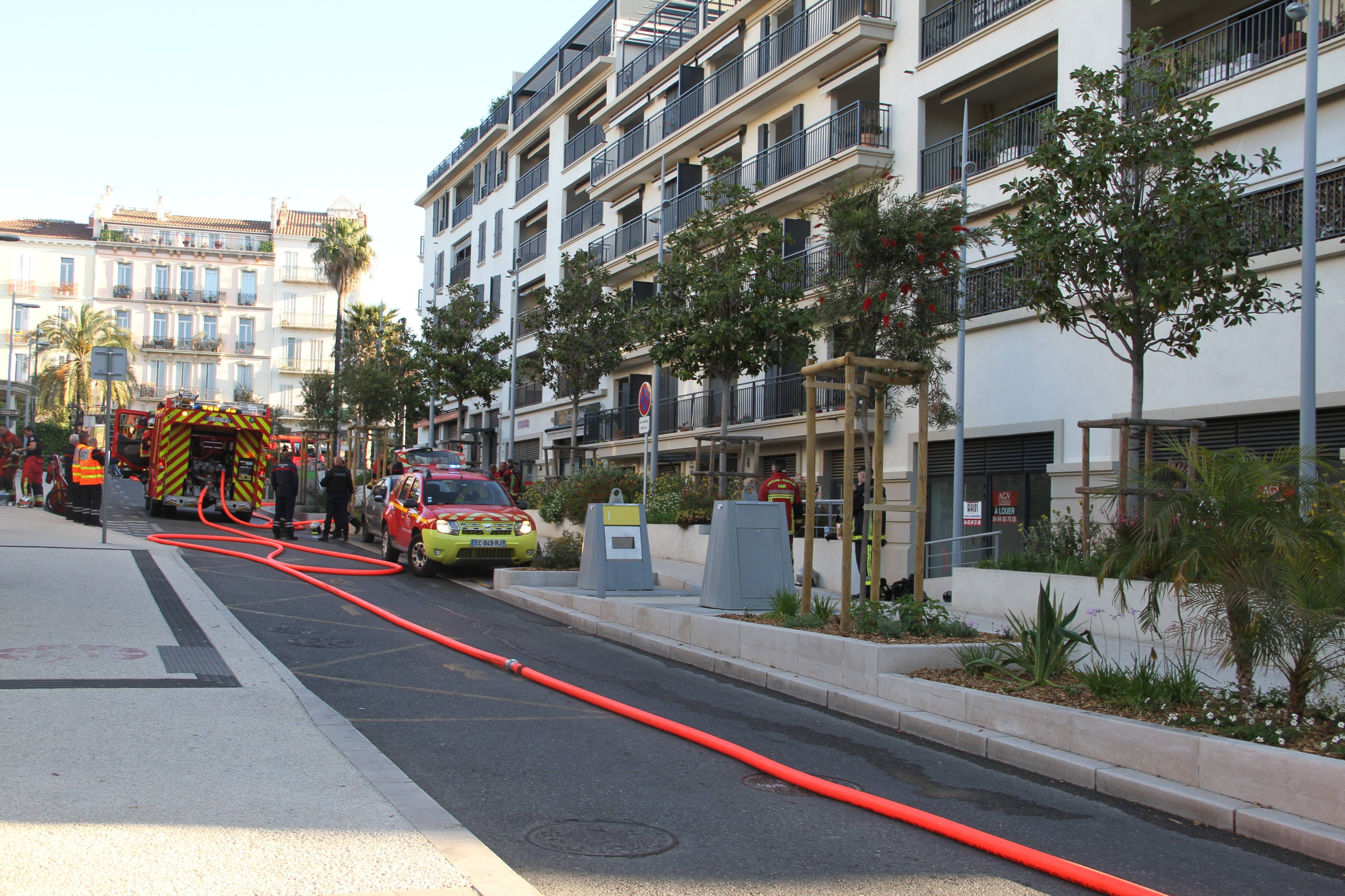 Ce que l'on sait après le feu de voiture survenu dans un parking d'une résidence du centre-ville à Hyères