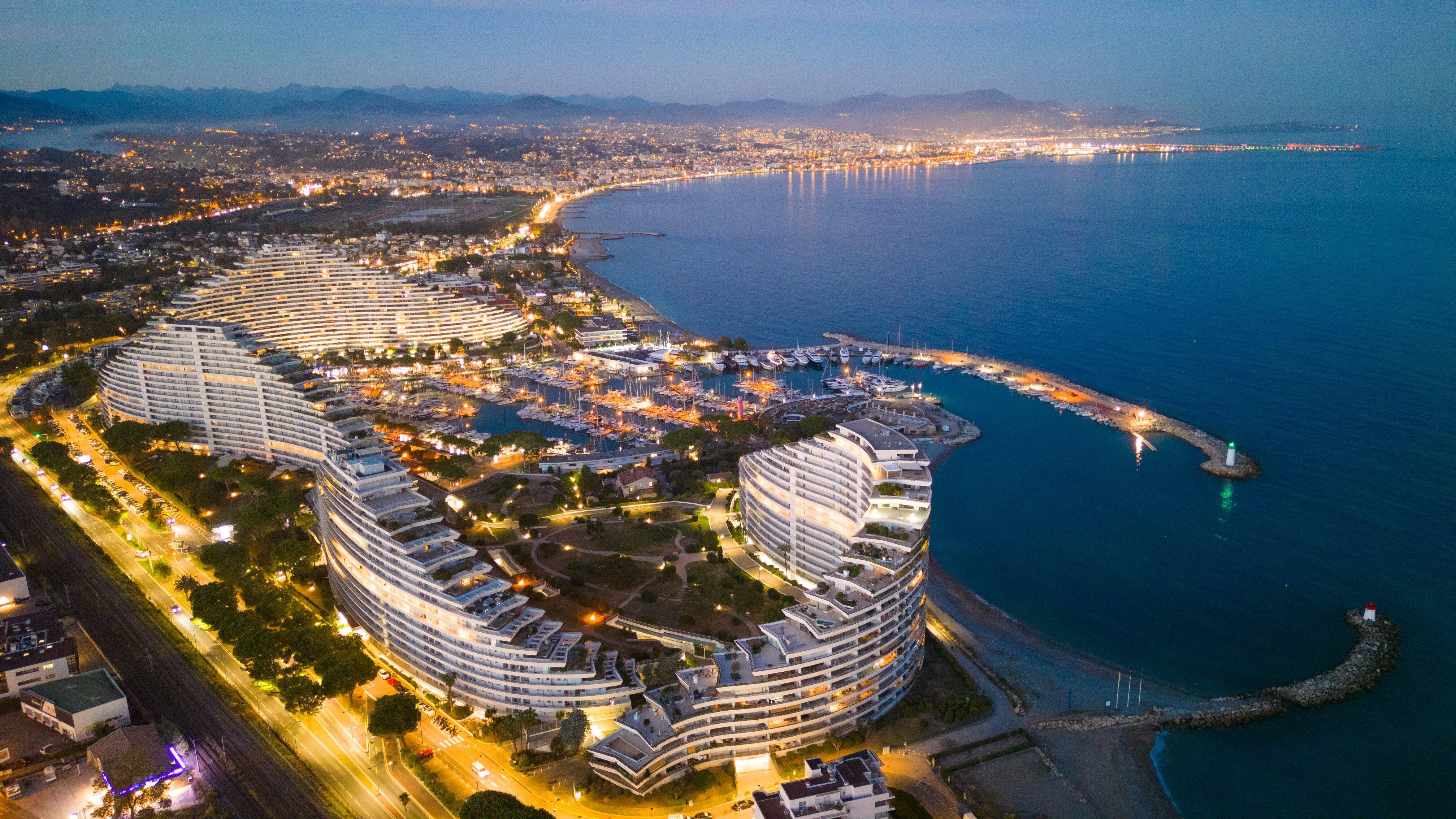 Pourquoi certaines communes des Alpes-Maritimes seront plongées dans le noir ce lundi soir