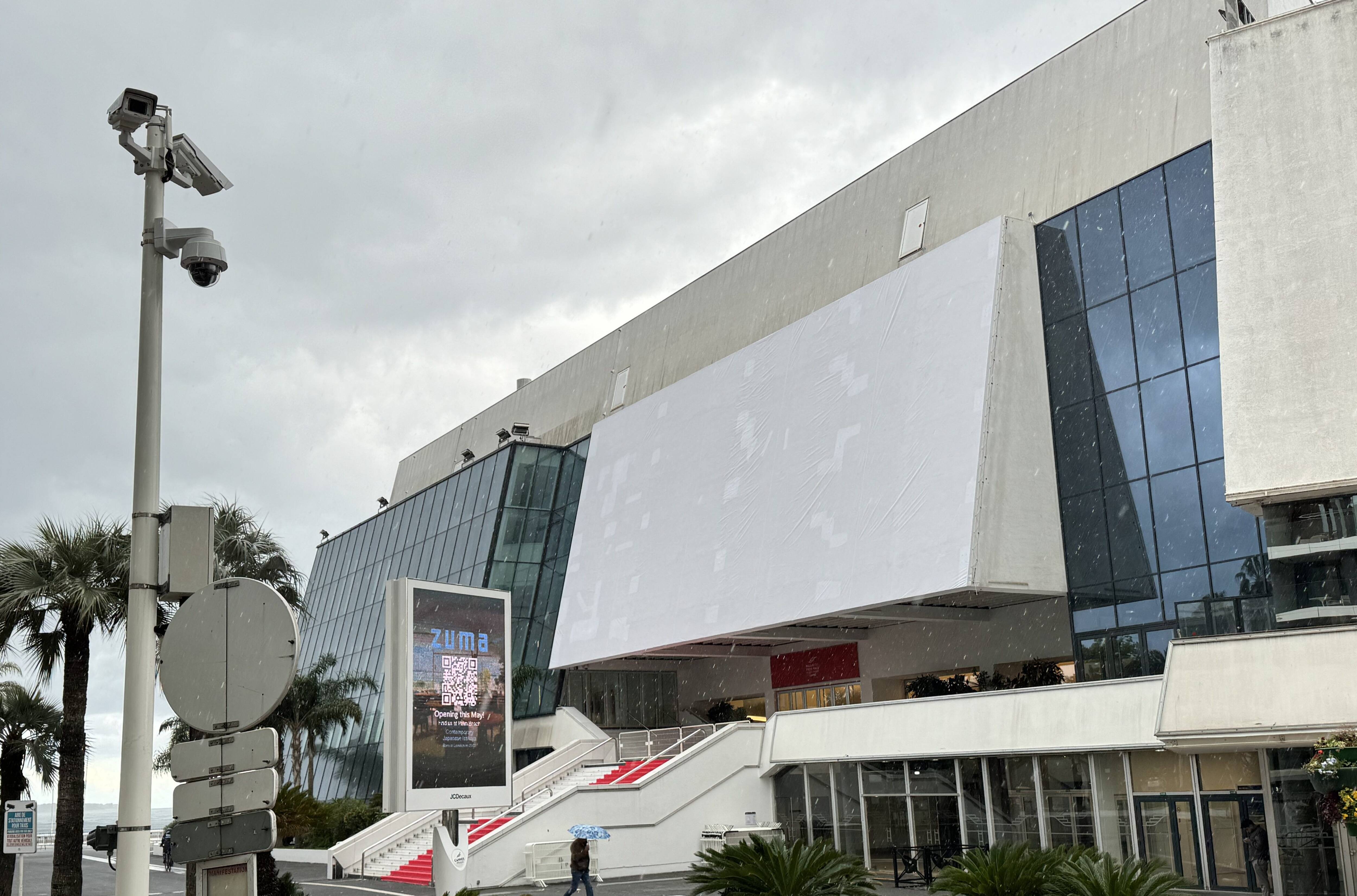 Du colis abandonné au mouvement de foule: comment et pourquoi la ville de Cannes va tester l'IA durant le Festival
