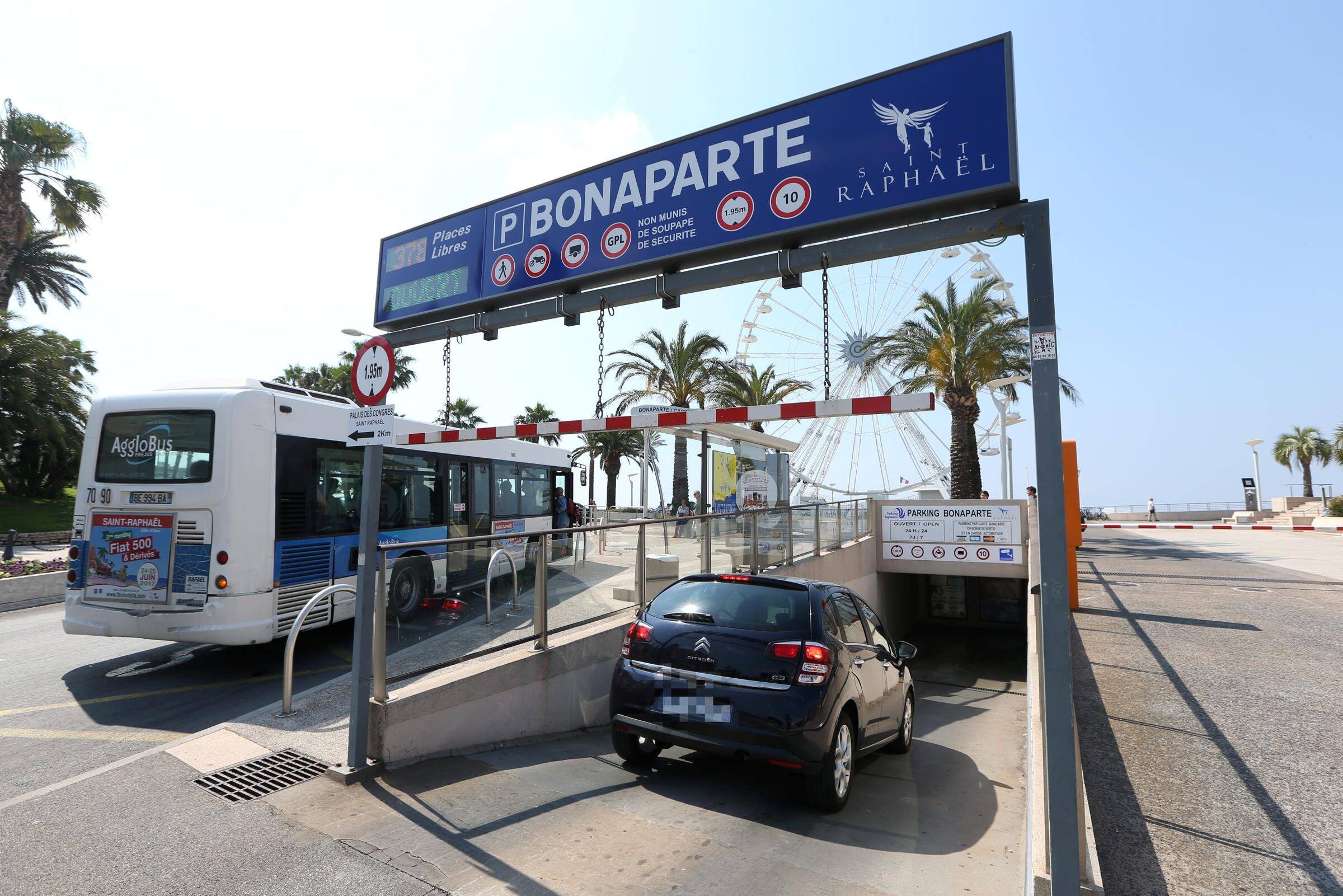 Elle laisse son fils enfermé dans la voiture pour aller jouer au casino, une mère de famille condamnée dans le Var