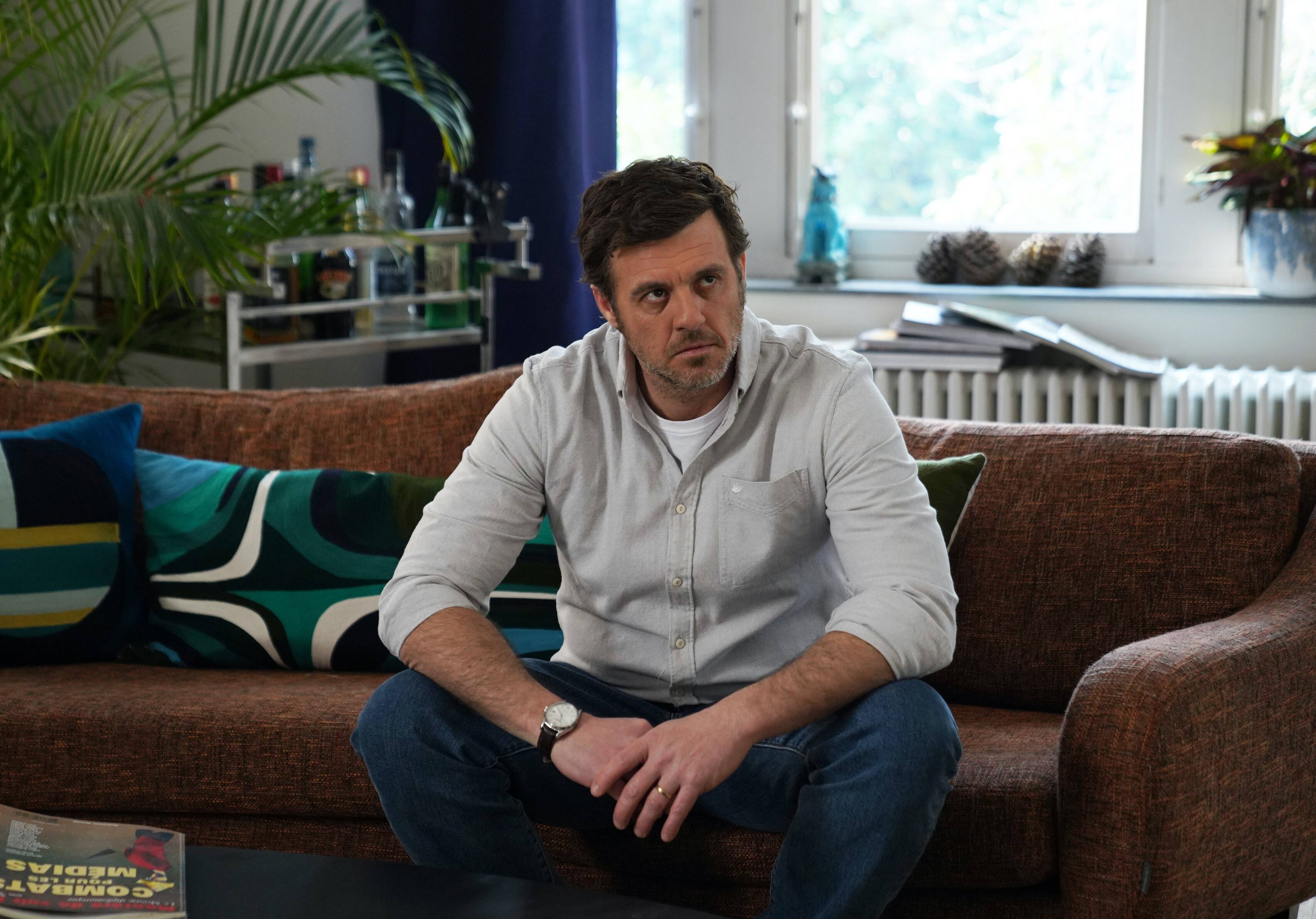 Lannick Gautry, l'acteur qui passe de la comédie sentimentale de Noël au thriller familial inquiétant sur TF1