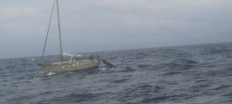 Un skipper en difficulté et son chien secourus par les sauveteurs en mer dans le Var