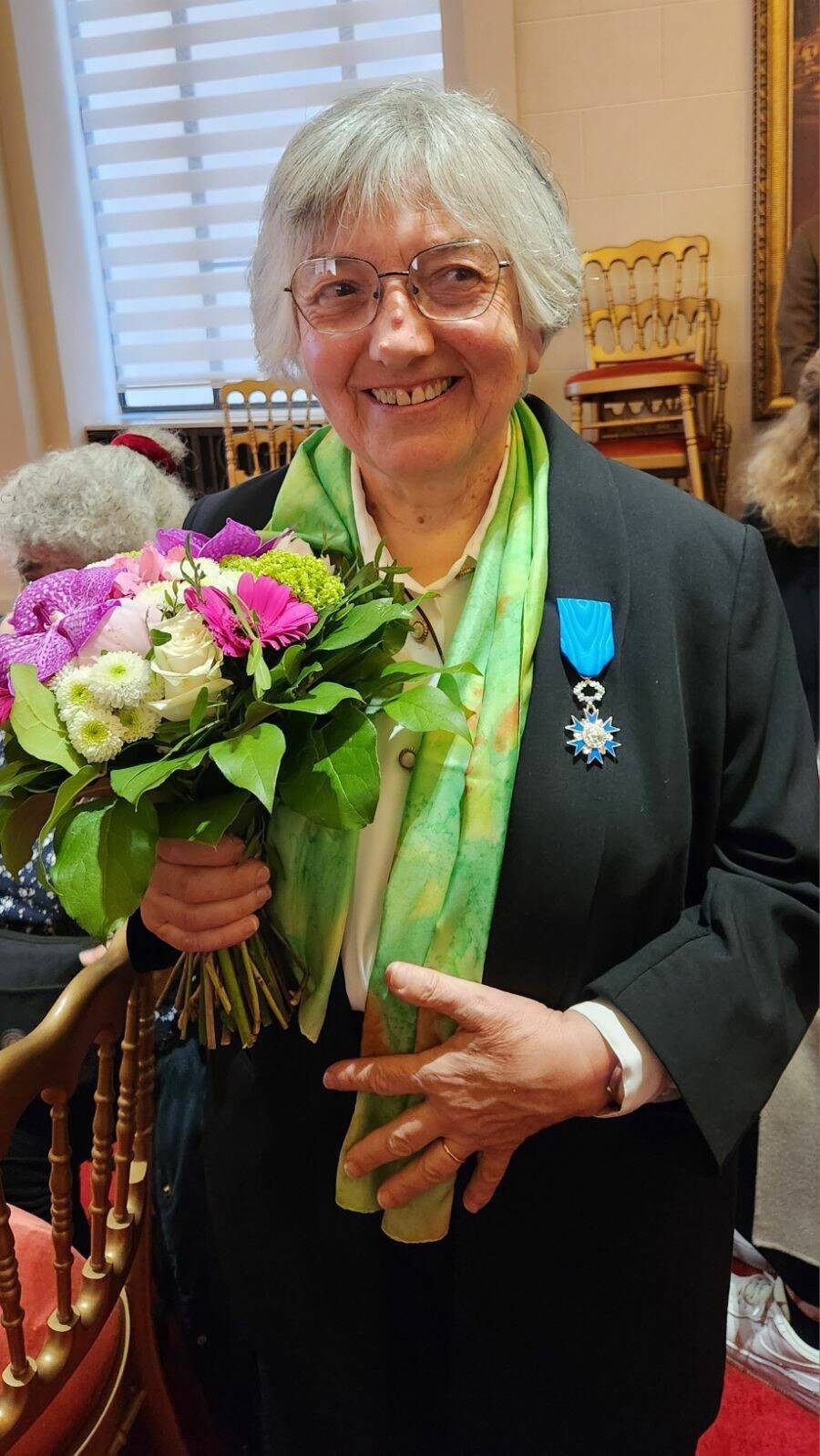 Attaque au couteau d'un prêtre à Nice en 2022: la religieuse qui a tenté de désarmer l'agresseur de Saint-Pierre-d'Arène honorée par la Ville