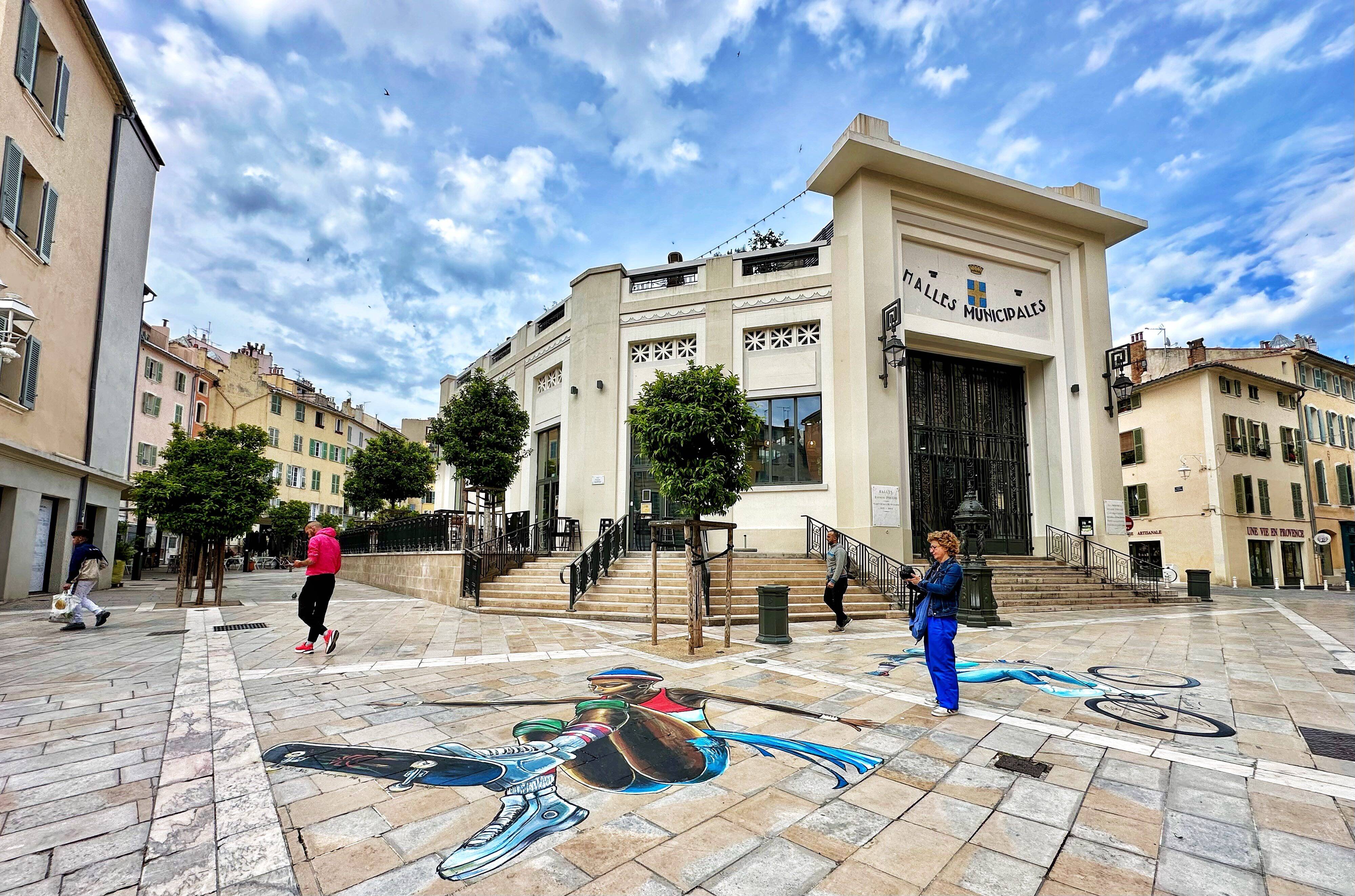 Le centre ancien de Toulon joue le jeu du street art sur le thème des JO-2024