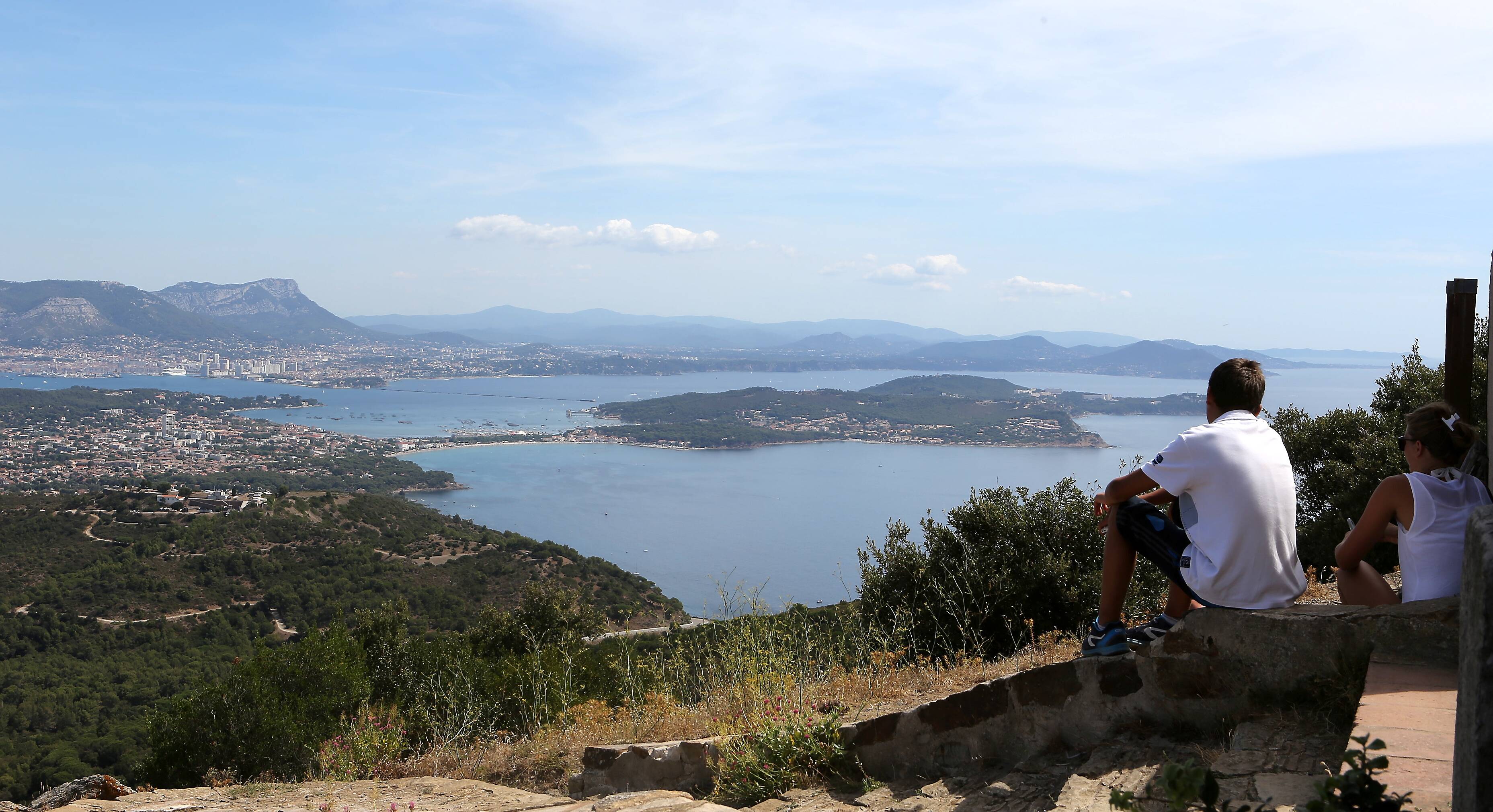 Un conducteur blesse un piéton qui tente de l'empêcher de mettre fin à ses jours dans le Var