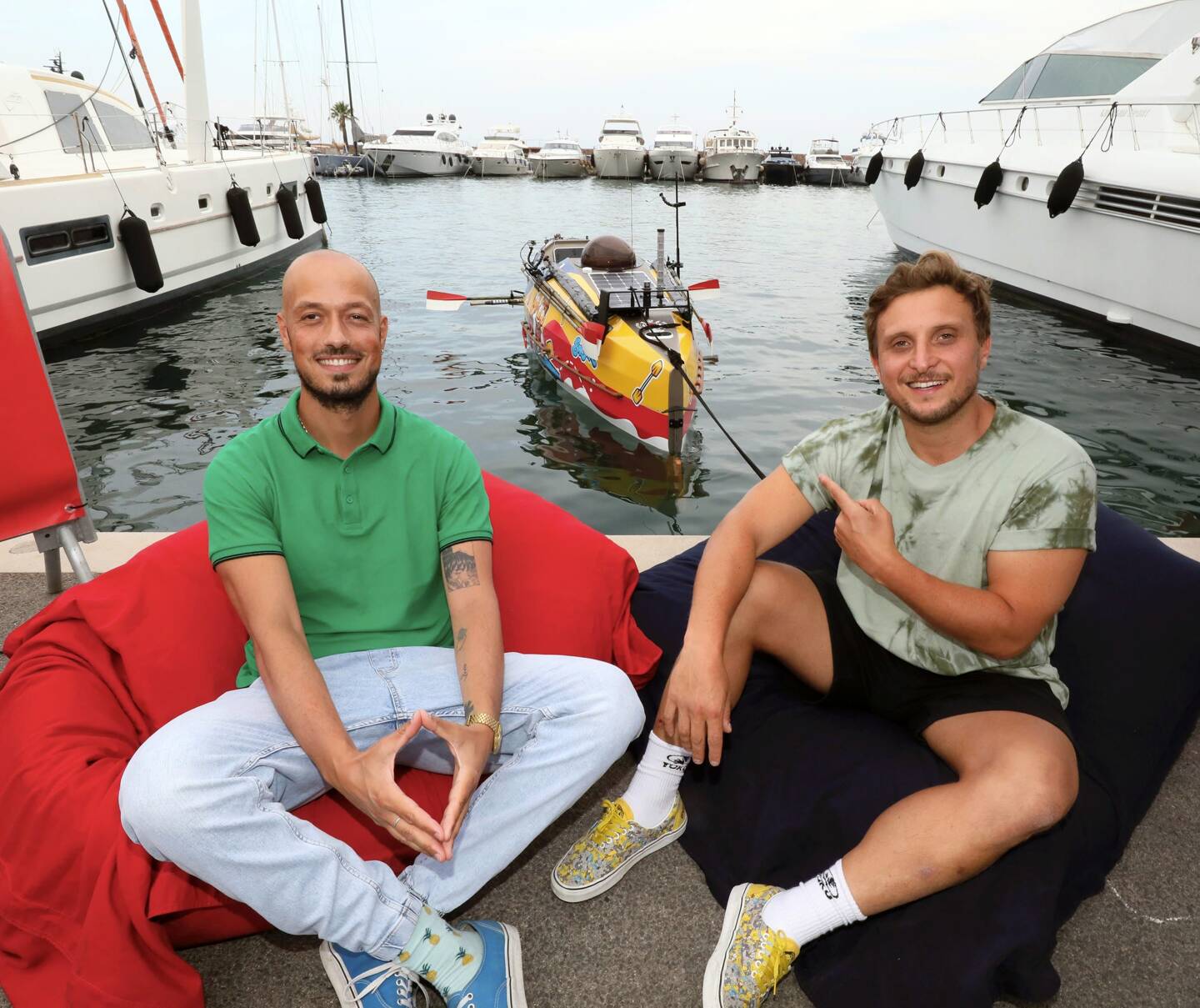 En septembre2021, Mc Fly et Carlito (à gauche) avaient choisi la Côte d’Azur pour leur défi. Ils avaient rejoint Calvi à la rame depuis Mandelieu-La Napoule.