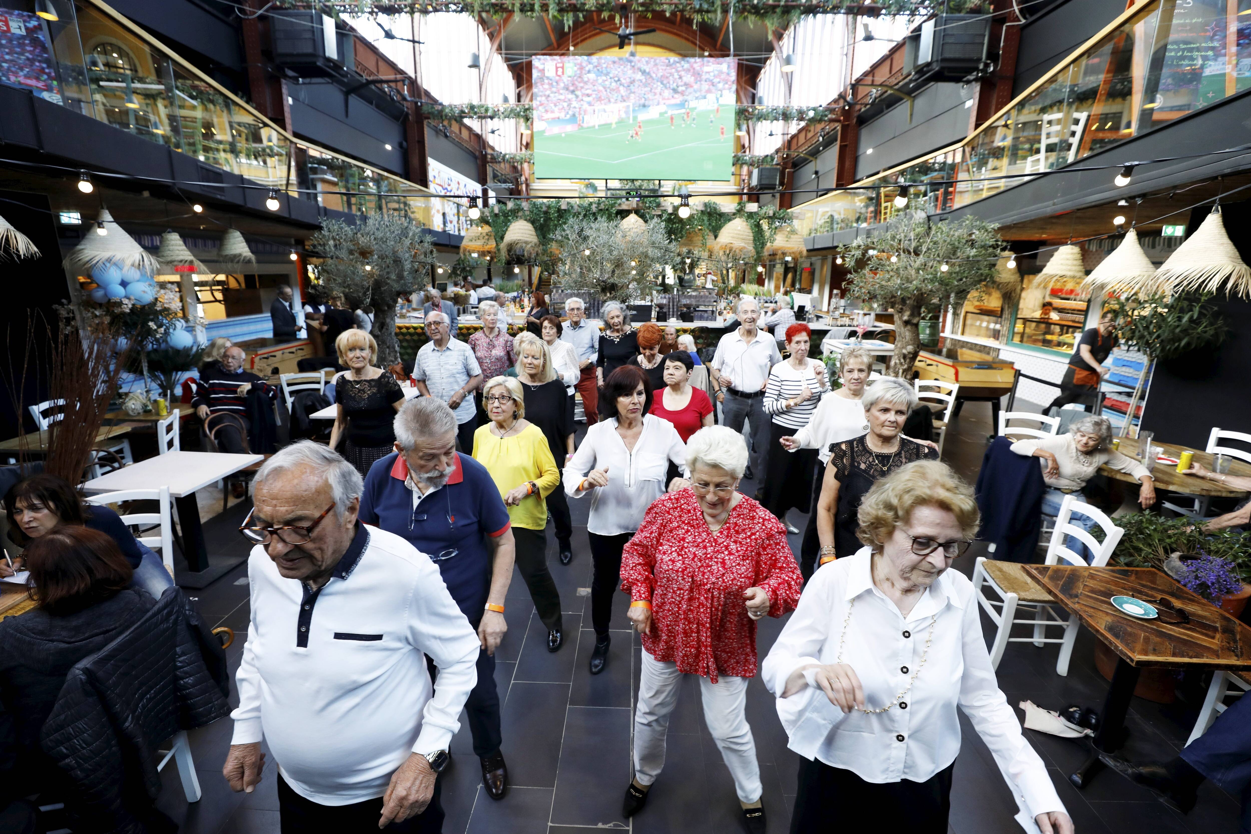 "Une telle animation manquait dans le secteur": pour animer le lieu et créer du lien social, la Gare du Sud mise sur le bal populaire
