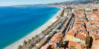 Un employé d'une plage privée de Nice glisse: les secours interviennent