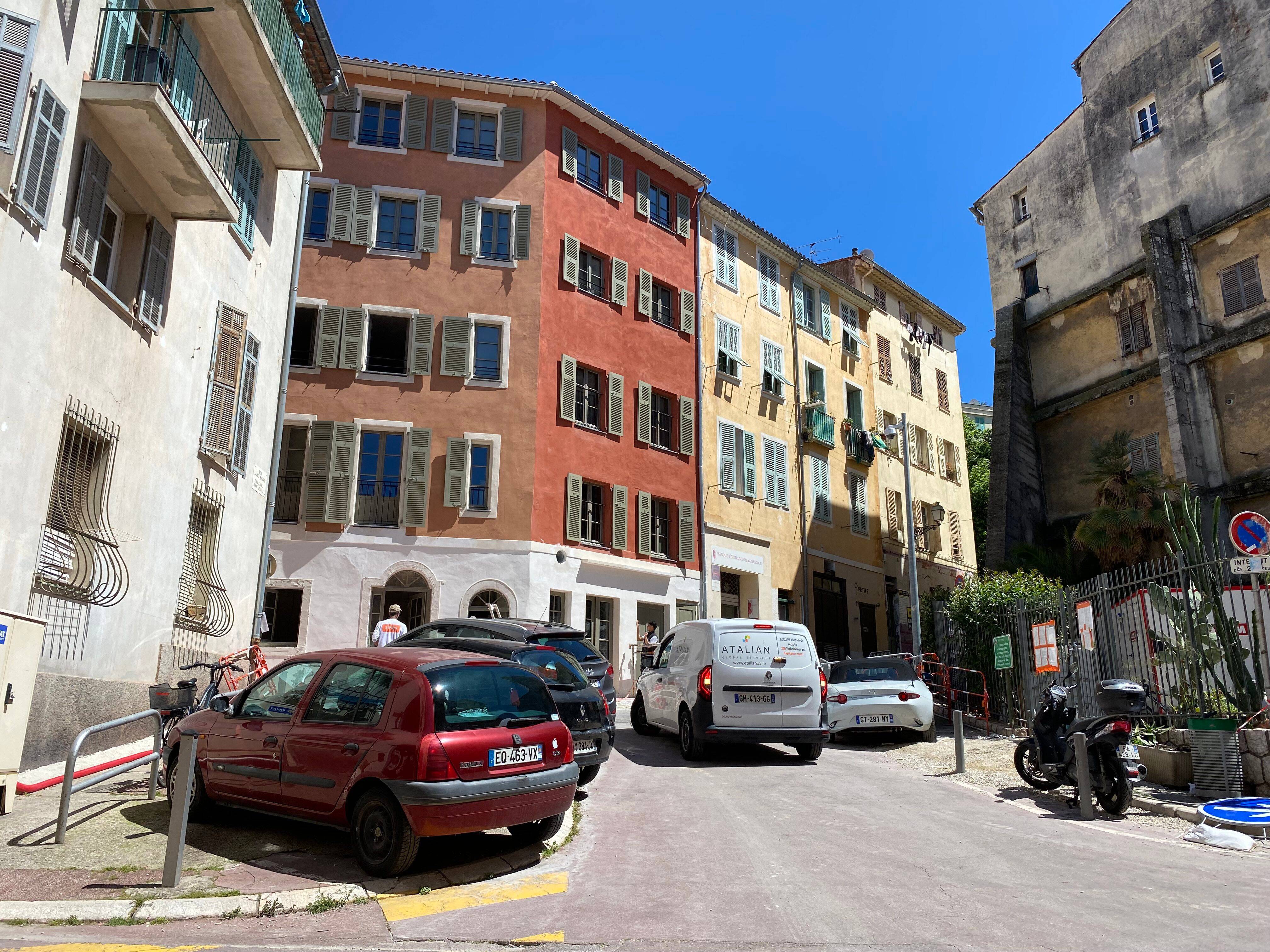 Fissures, fuite d'eau, expertise judiciaire... On fait le point sur la situation des immeubles évacués il y a une semaine dans le Vieux-Nice