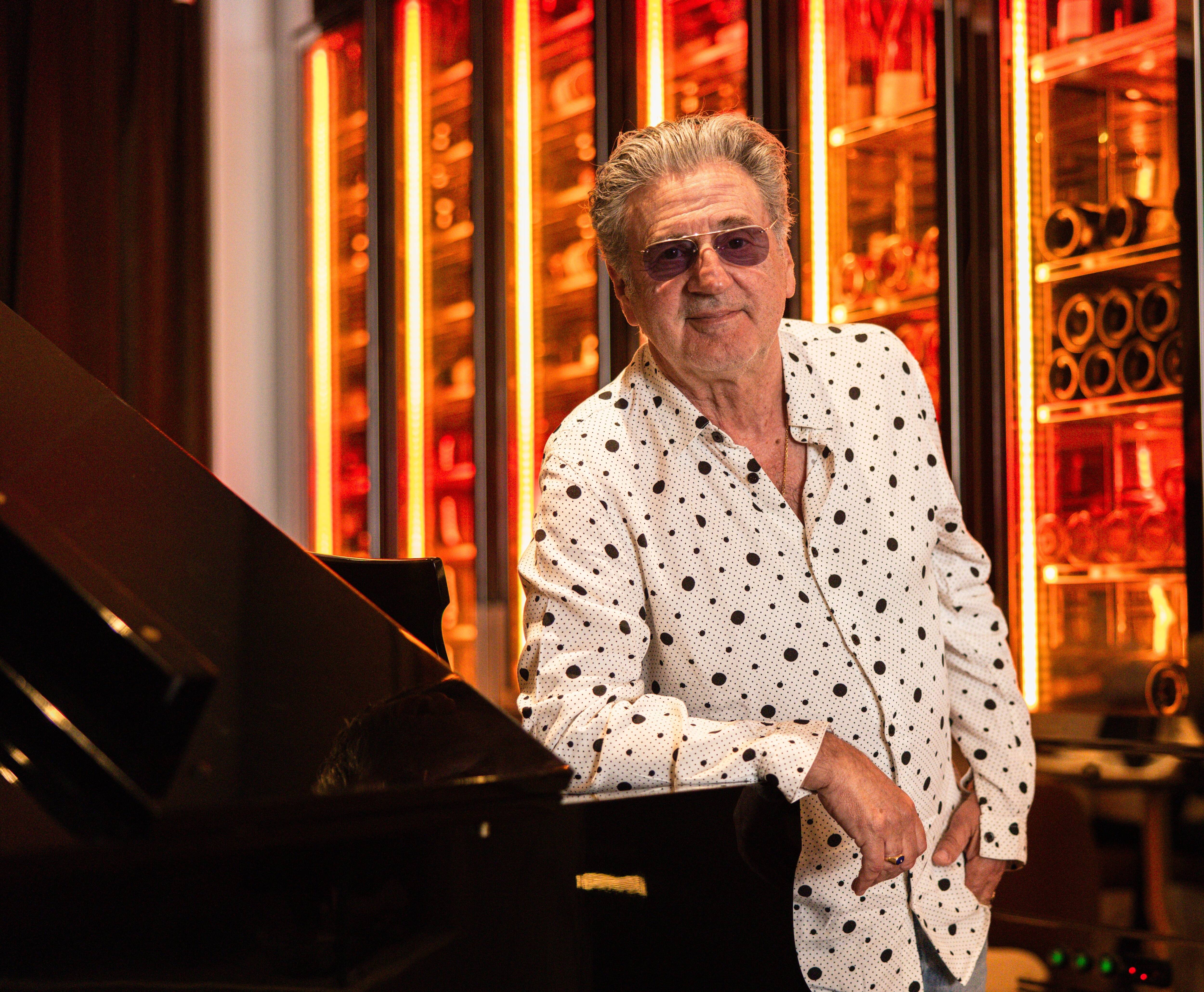 "Quand on monte les marches, on ressent les vibrations du public comme au théâtre": au Festival de Cannes, Daniel Auteuil présente "Le Fil", tourné à Draguignan