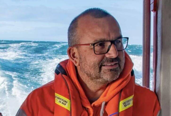 Mort du proviseur d'un lycée à Six-Fours: une cagnotte lancée pour "soutenir son engagement dans le sauvetage en mer"