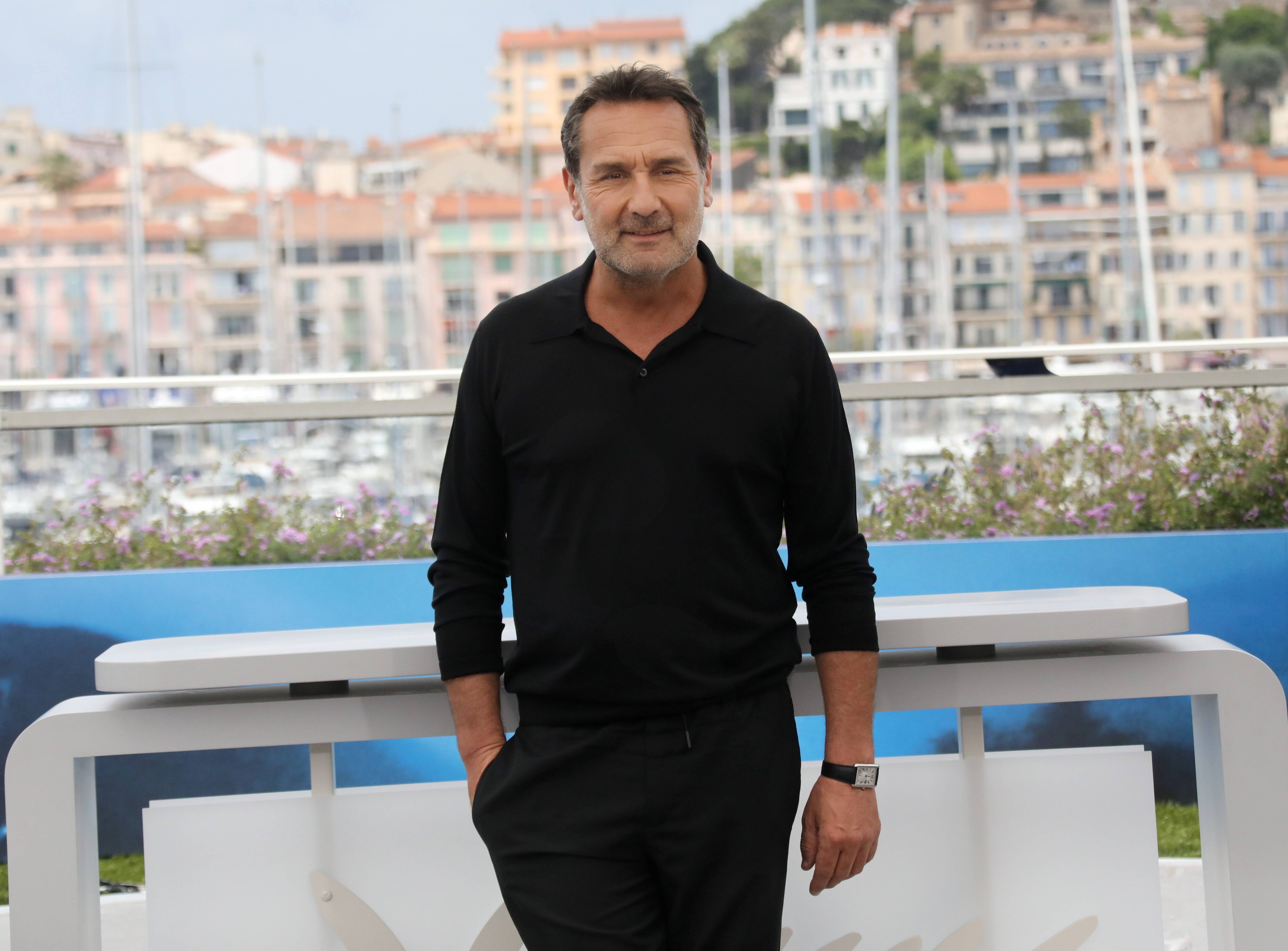"Depuis 'Le Grand bain', on me découvre une sensibilité insoupçonnée": au Festival de Cannes, Gilles Lellouche se livre dans "L'Amour ouf"