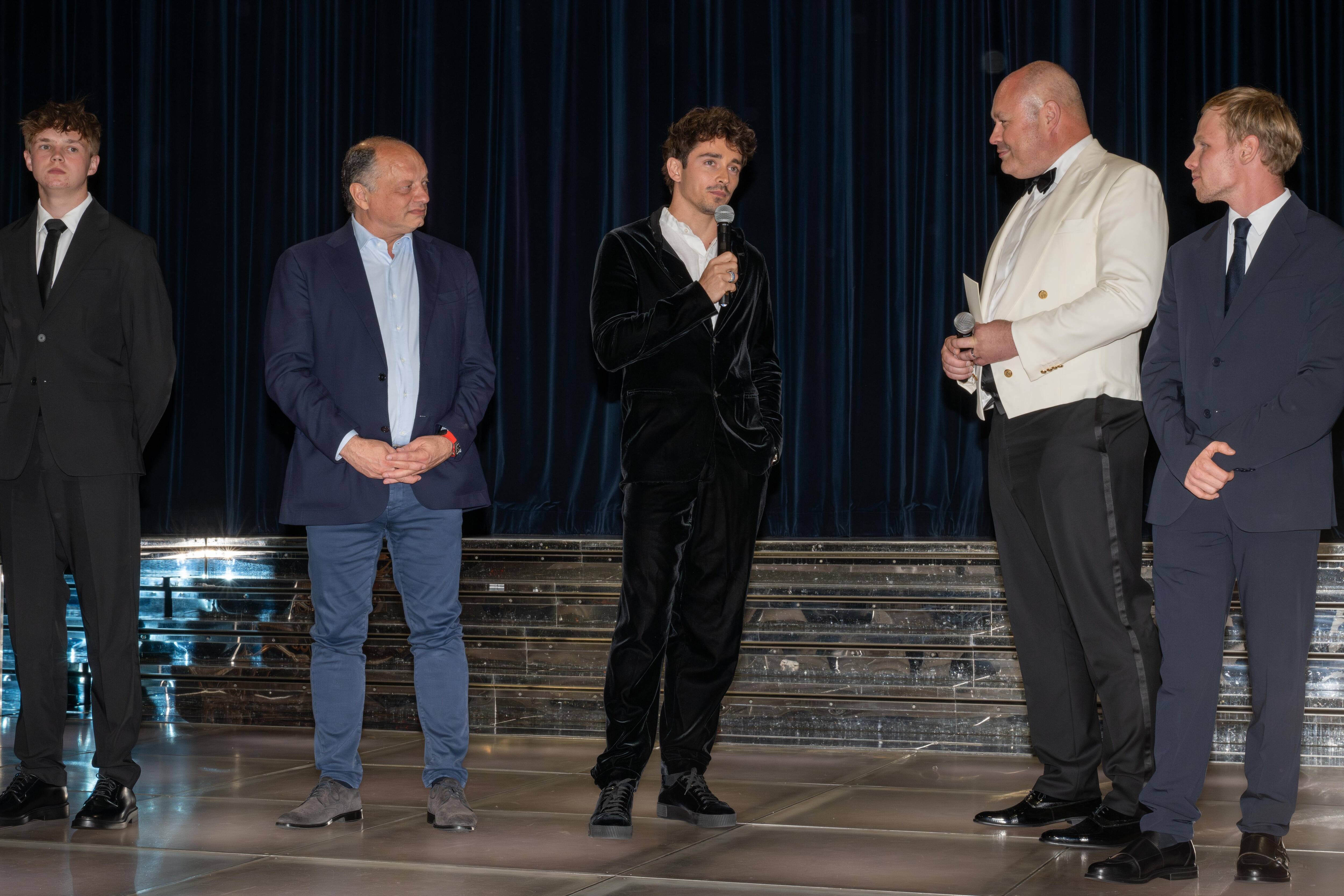 Charles Leclerc évoque le "moment spécial" partagé avec le prince Albert II sur le podium du Grand Prix de Monaco