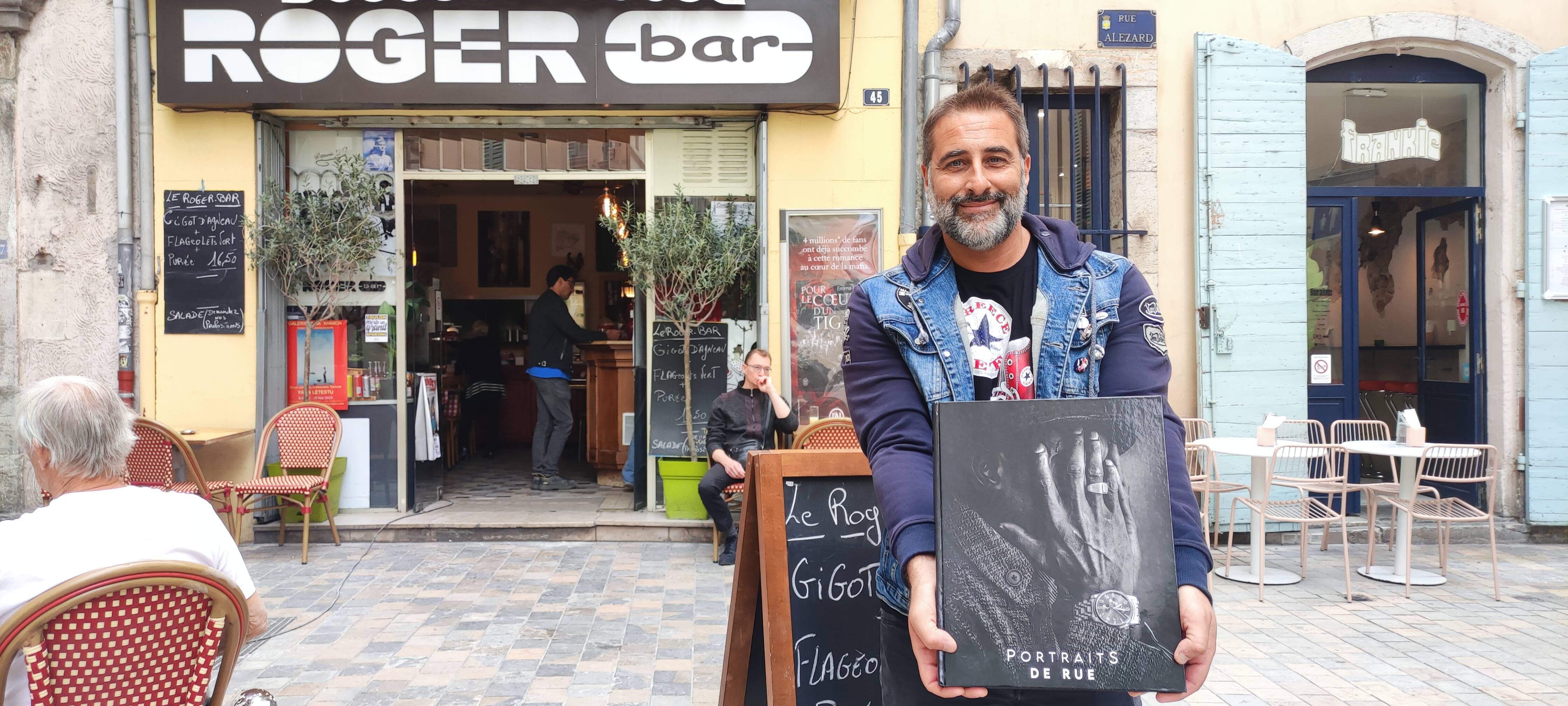 "Mon studio photo, c'est la rue, rien que la rue": à Toulon, Guillaume Grégory expose ses plus beaux portraits de locaux
