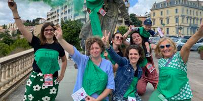 Elections Européennes: des foulards verts pour un accès libre et gratuit à l'IVG