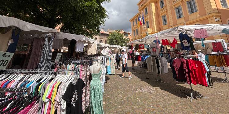 Le cadre est magnifique: le marché de Vence est de retour dans la vieille ville