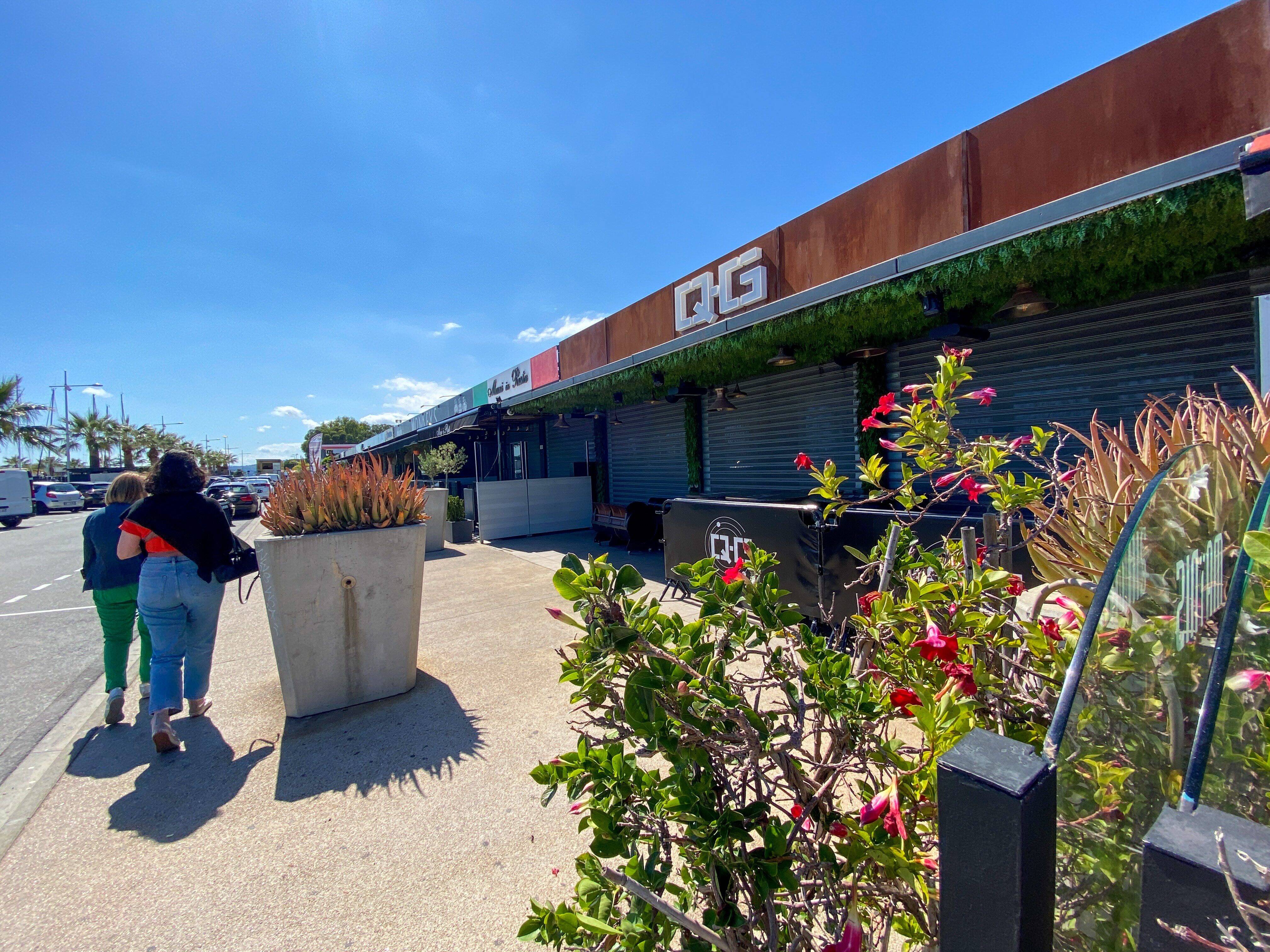 Refoulé d'un bar au port de Saint-Laurent-du-Var, il revient avec un fusil à pompe et tire en direction du videur