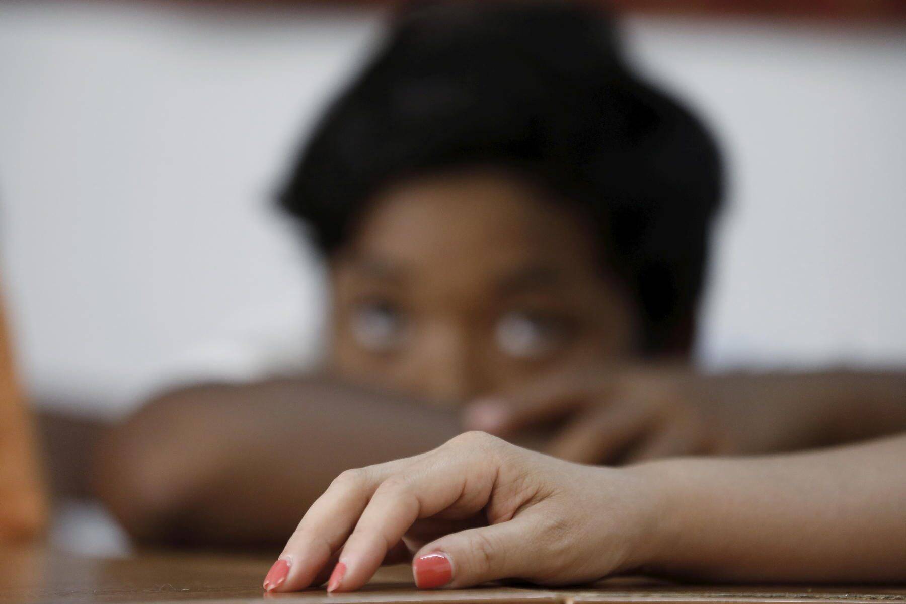 "Le traumatisme peut se transmettre sur plusieurs générations": l'impact sidérant de l'attentat du 14-Juillet à Nice chez les jeunes victimes