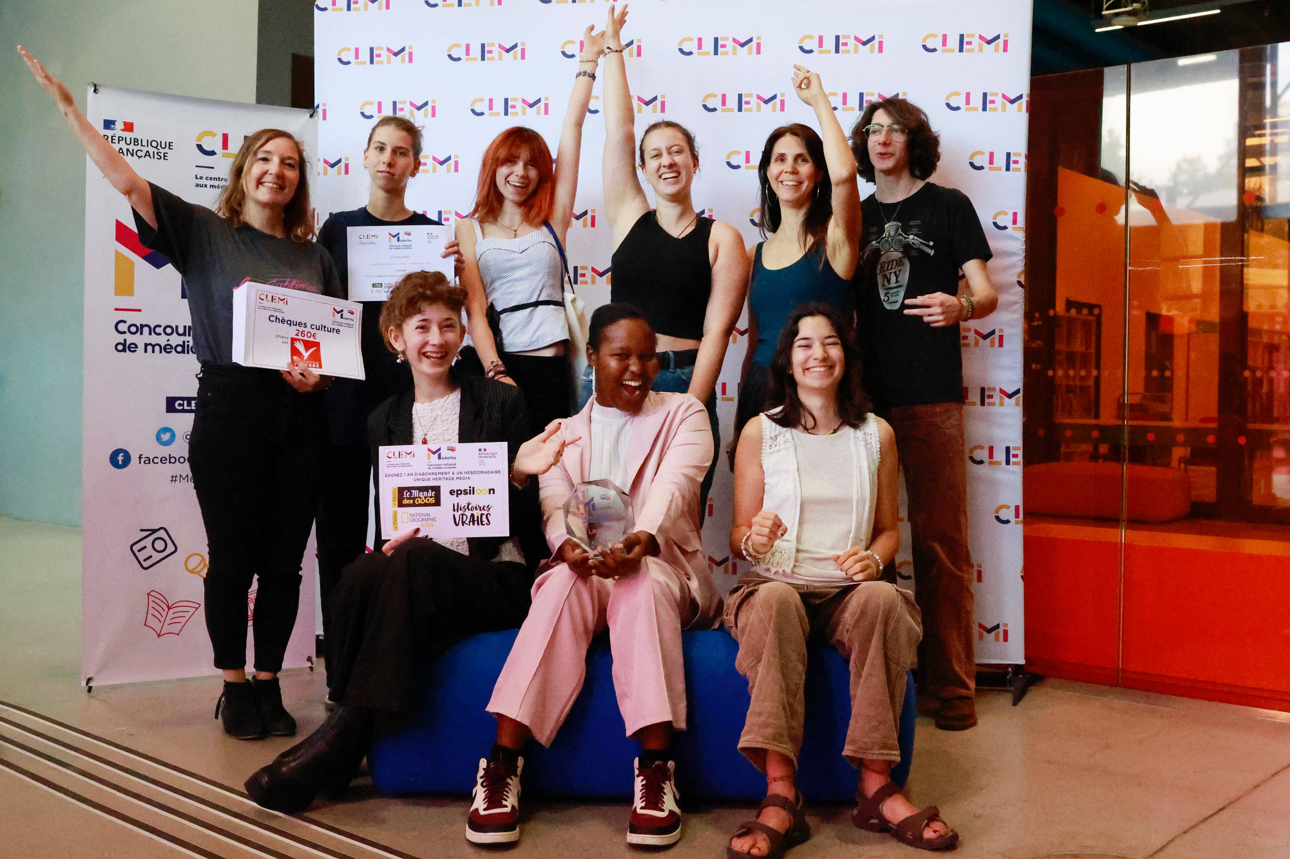 "On informe et on veut convaincre": les lycéens de Drap remportent un prix pour leur journal