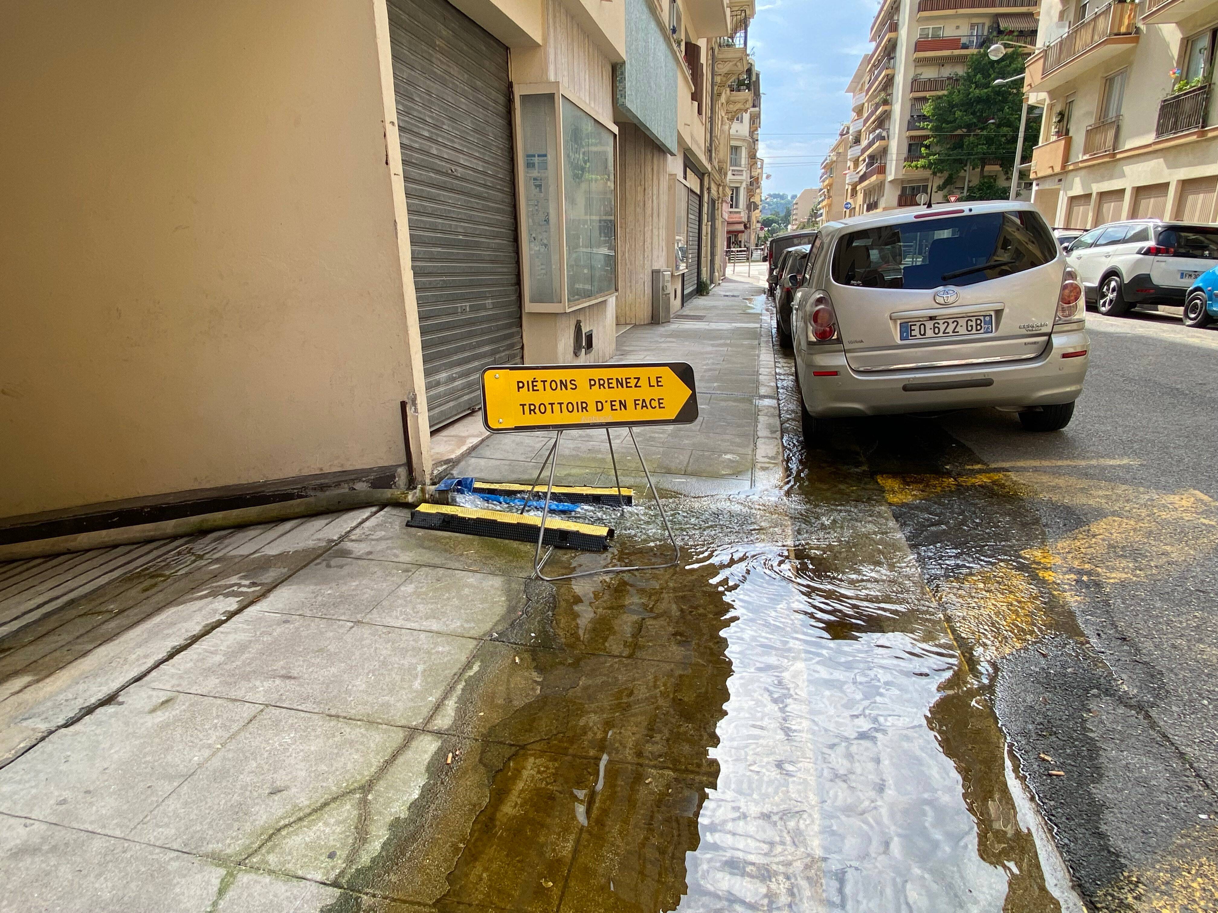 "Plus de 100m3 par heure": depuis deux mois, une nappe phréatique déborde dans les sous-sols de cette copropriété de Nice sans solution immédiate