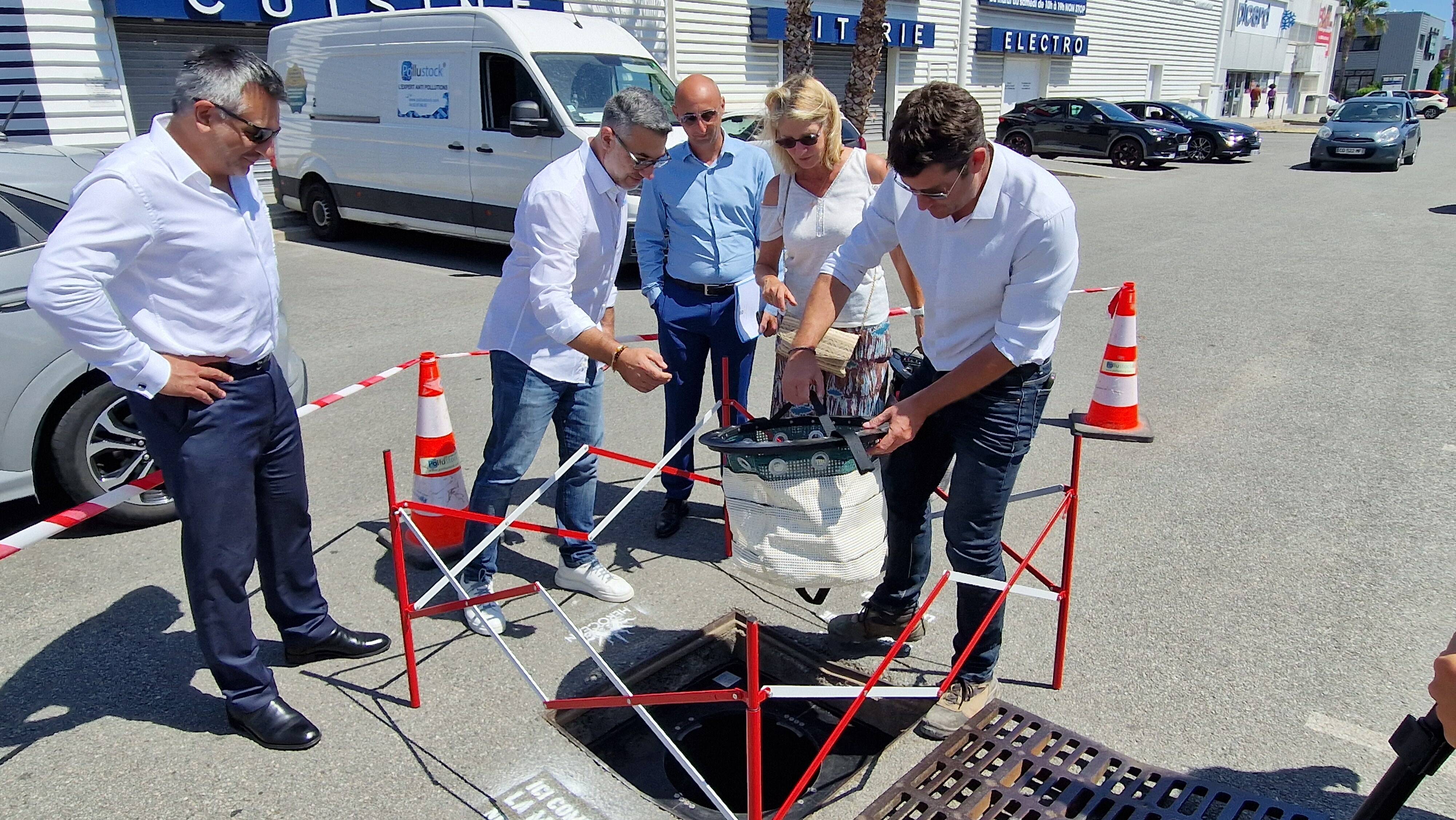 "En voilà, une belle initiative": Trois nouveaux filets antidéchets posés à Mandelieu, une zone commerciale privée équipée pour la première fois en France