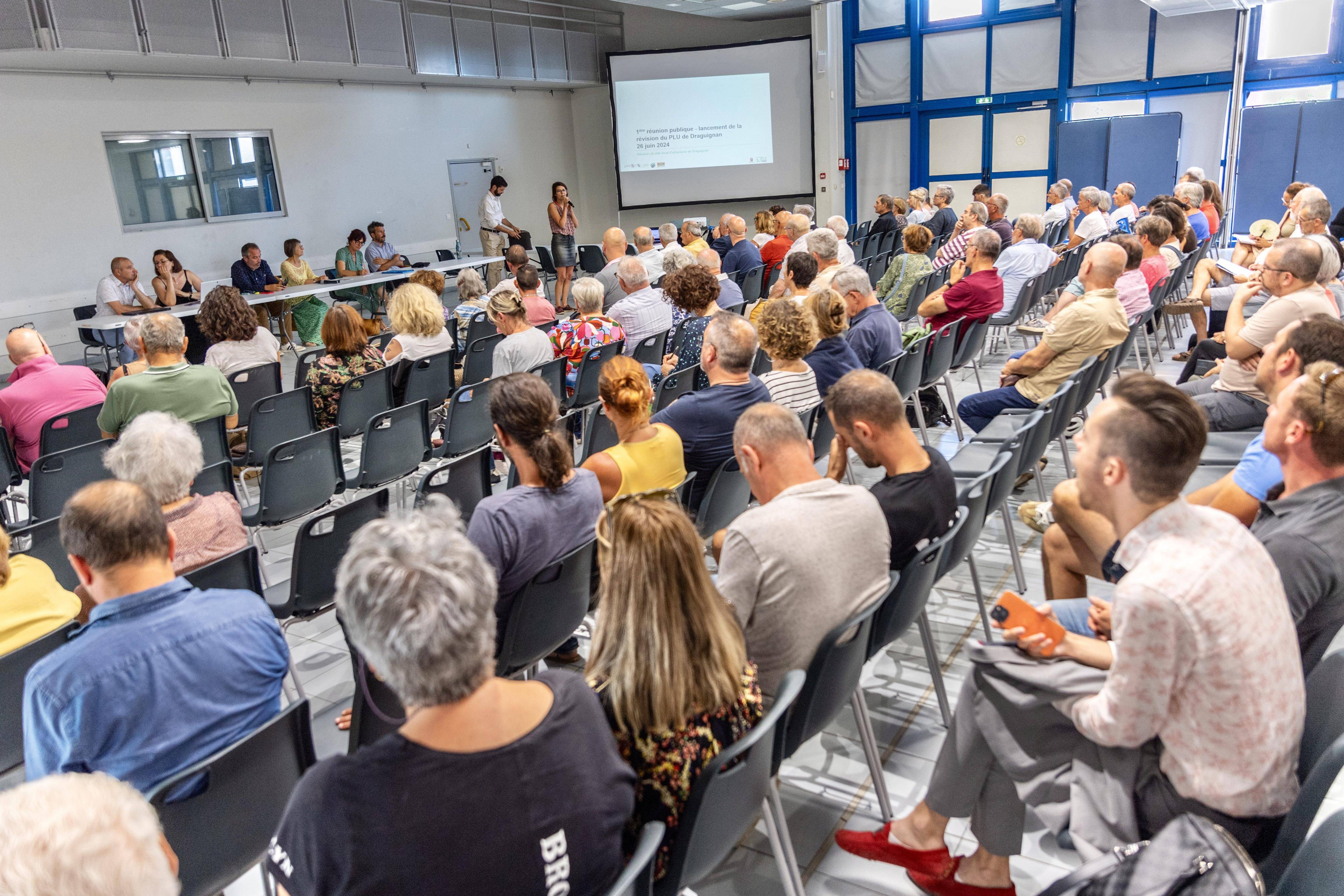 "C'est une aventure qui démarre": première réunion publique pour la révision du PLU de Draguignan