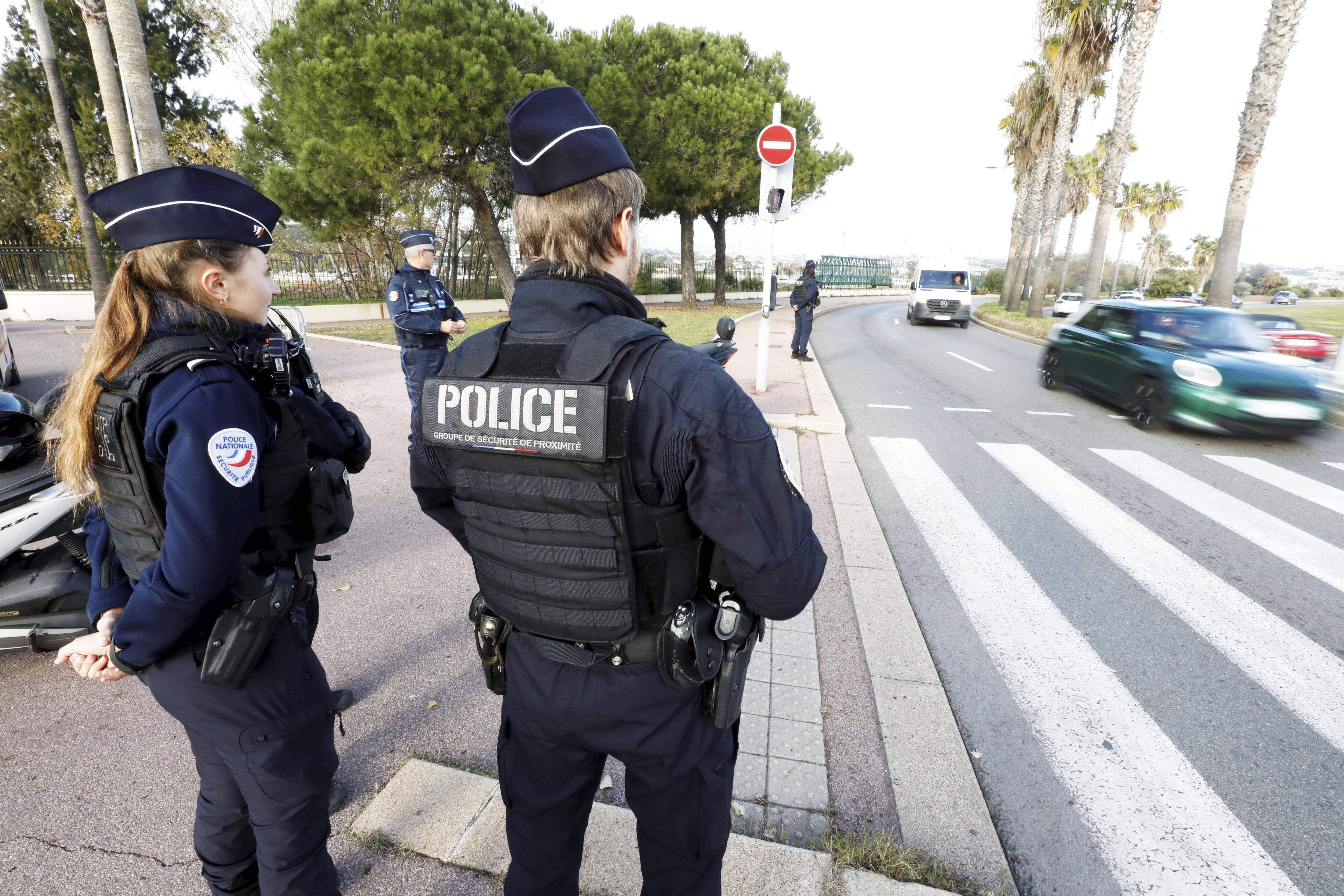 Les contrôles routiers s'intensifient dans les Alpes-Maritimes, trois conducteurs interpellés dans la nuit pour conduite en état d'ébriété sur la Prom' à Nice