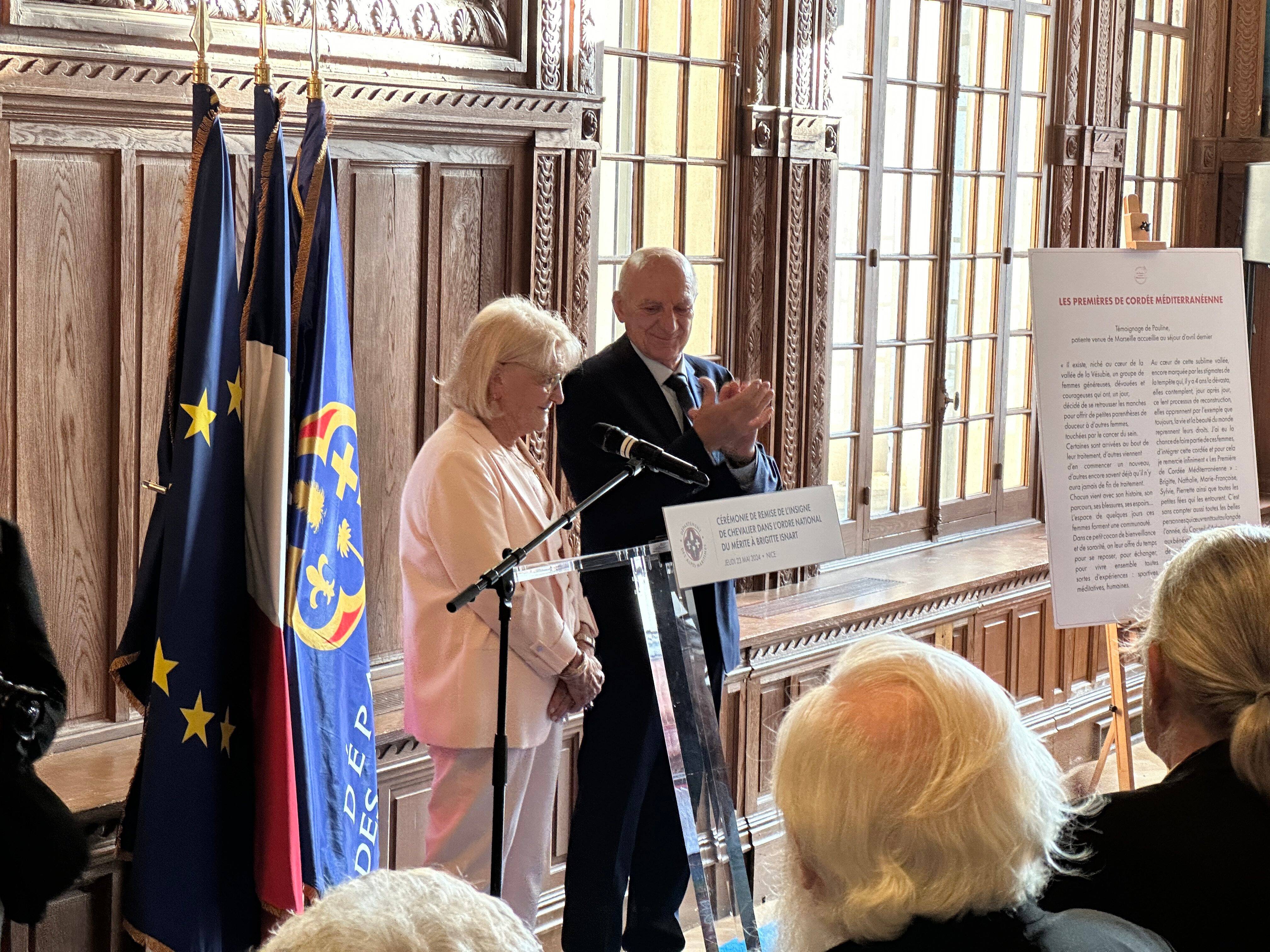 Elle a vaincu le cancer, devrait être à la retraite... Cette habitante de l'arrière-pays de Nice cumule les emplois pour soutenir les femmes victime du cancer du sein