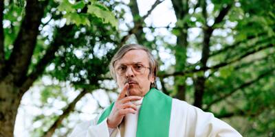 Le comédien Pascal Demolon devient prêtre... Pour un film diffusé mercredi soir su M6