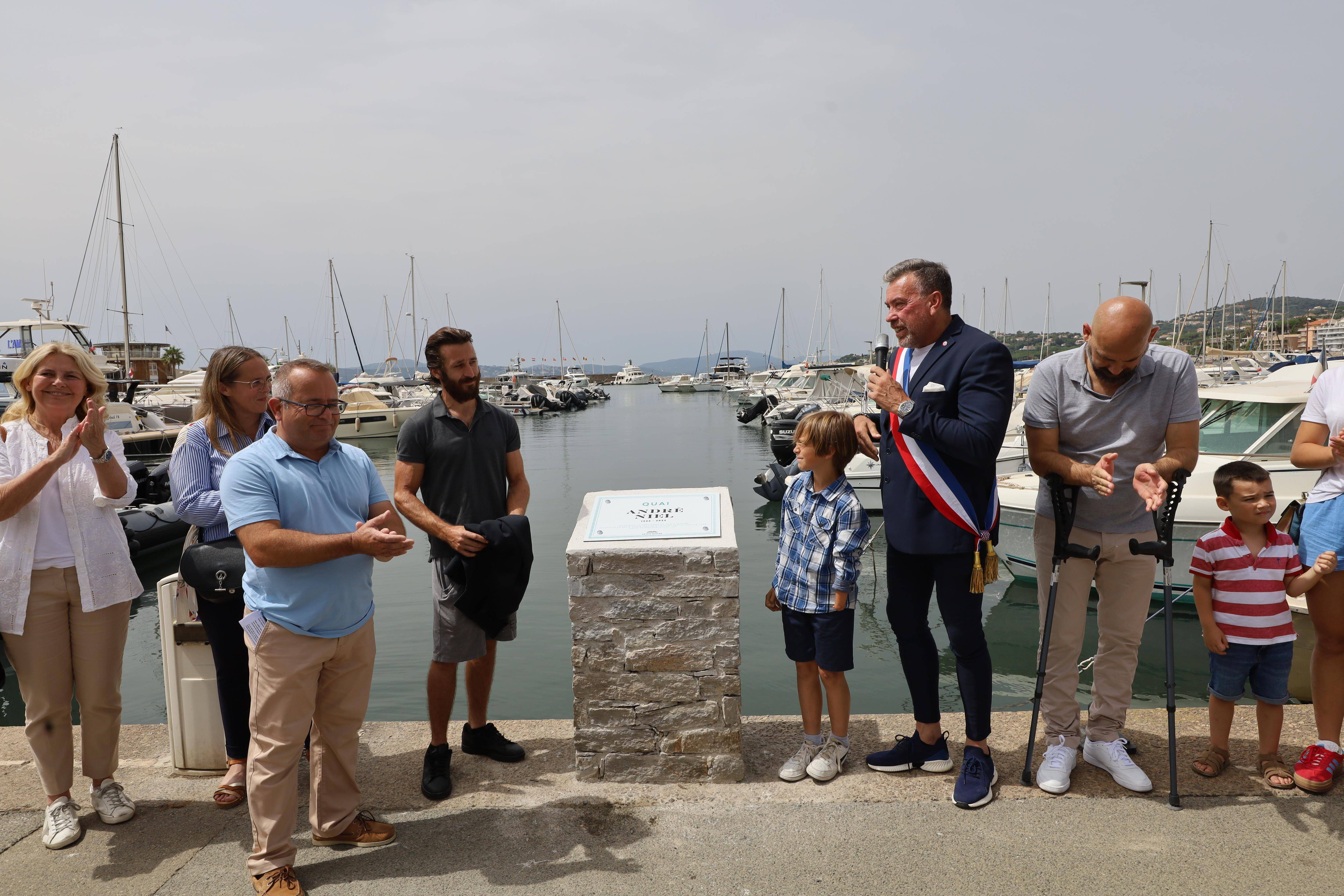 Le quai des pêcheurs baptisé quai André-Niel, en hommage à cette figure emblématique de la vie maximoise et tropézienne