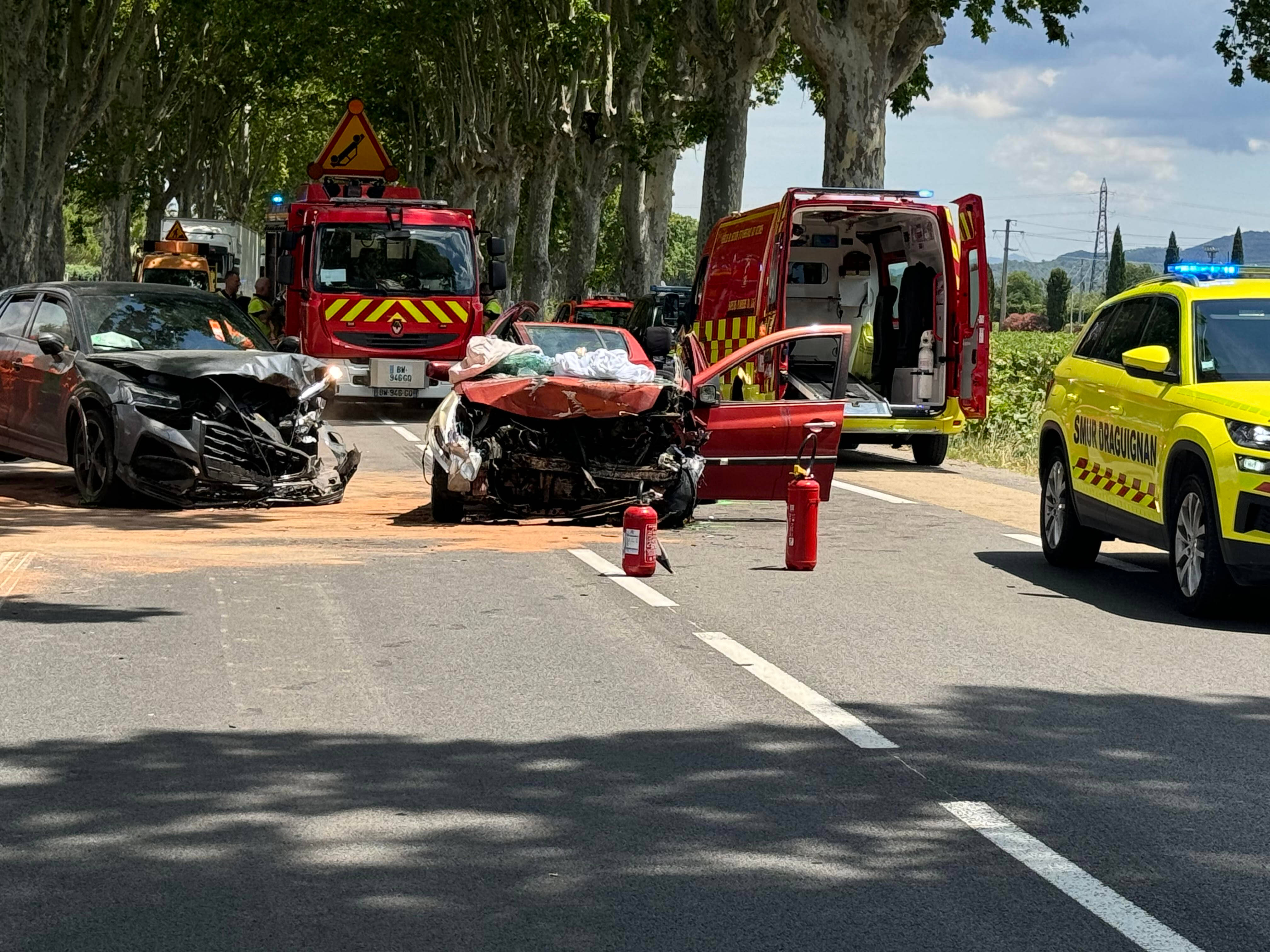 Circulation coupée sur la RDN 7, dégâts impressionnants... Ce que l'on sait de l'accident qui s'est déroulé entre Vidauban et Les Arcs