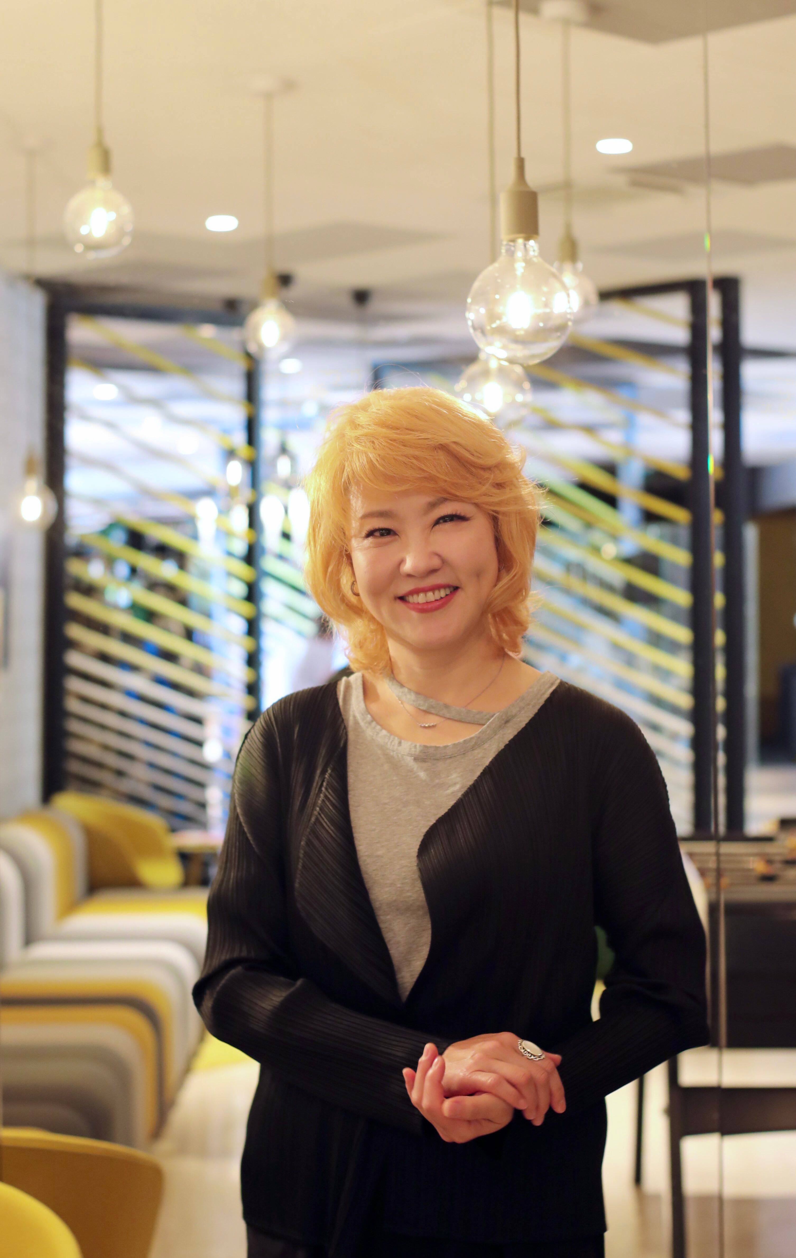 Pour la jazzwoman Youn Sun Nah, en concert à Porquerolles ce mardi puis à Saint Jazz Cap Ferrat en août, "Björk est une génie de l'autoréinvention"