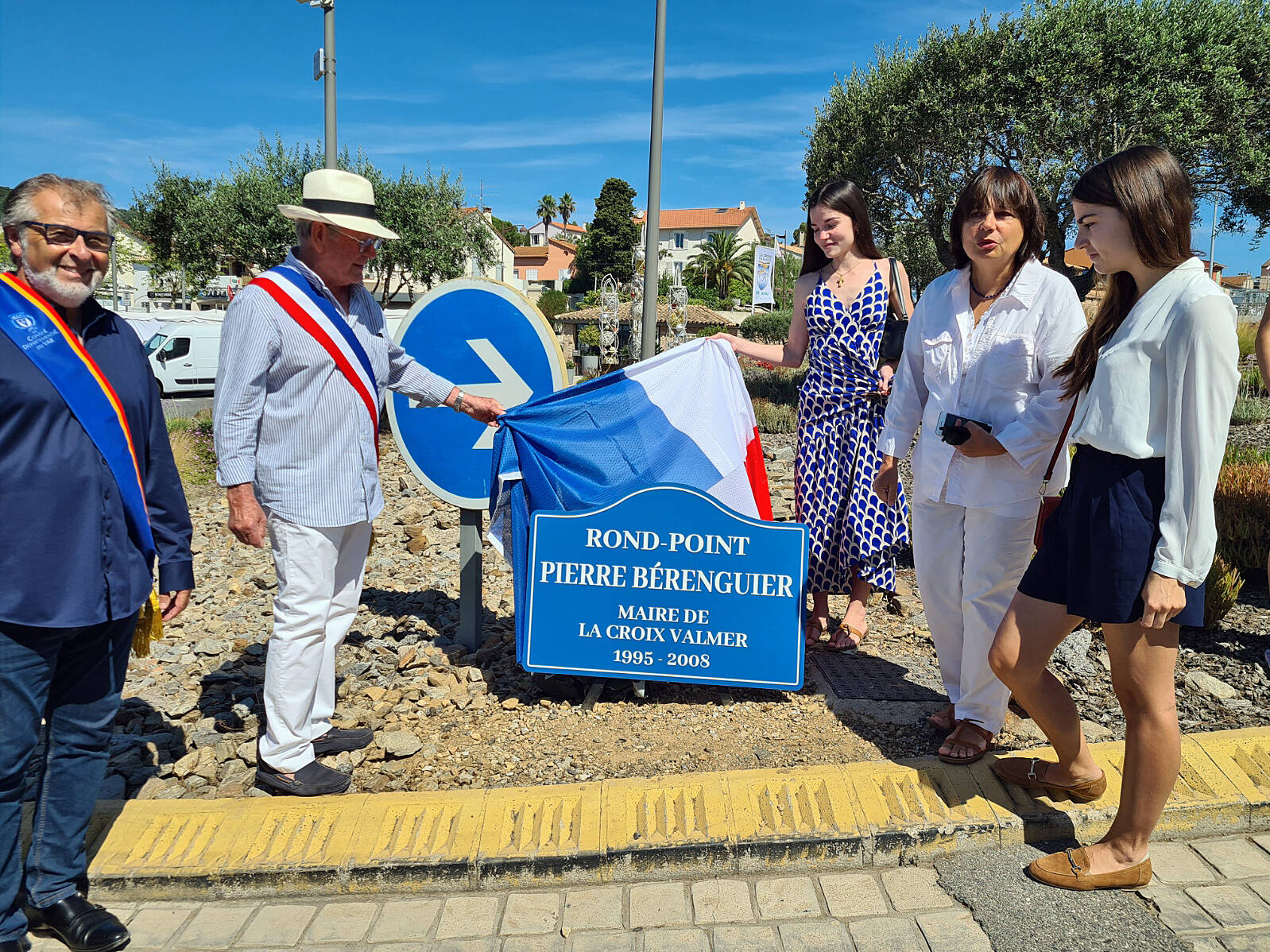 Le rond-point ‘‘Pierre-Bérenguier’’ inauguré à La Croix-Valmer