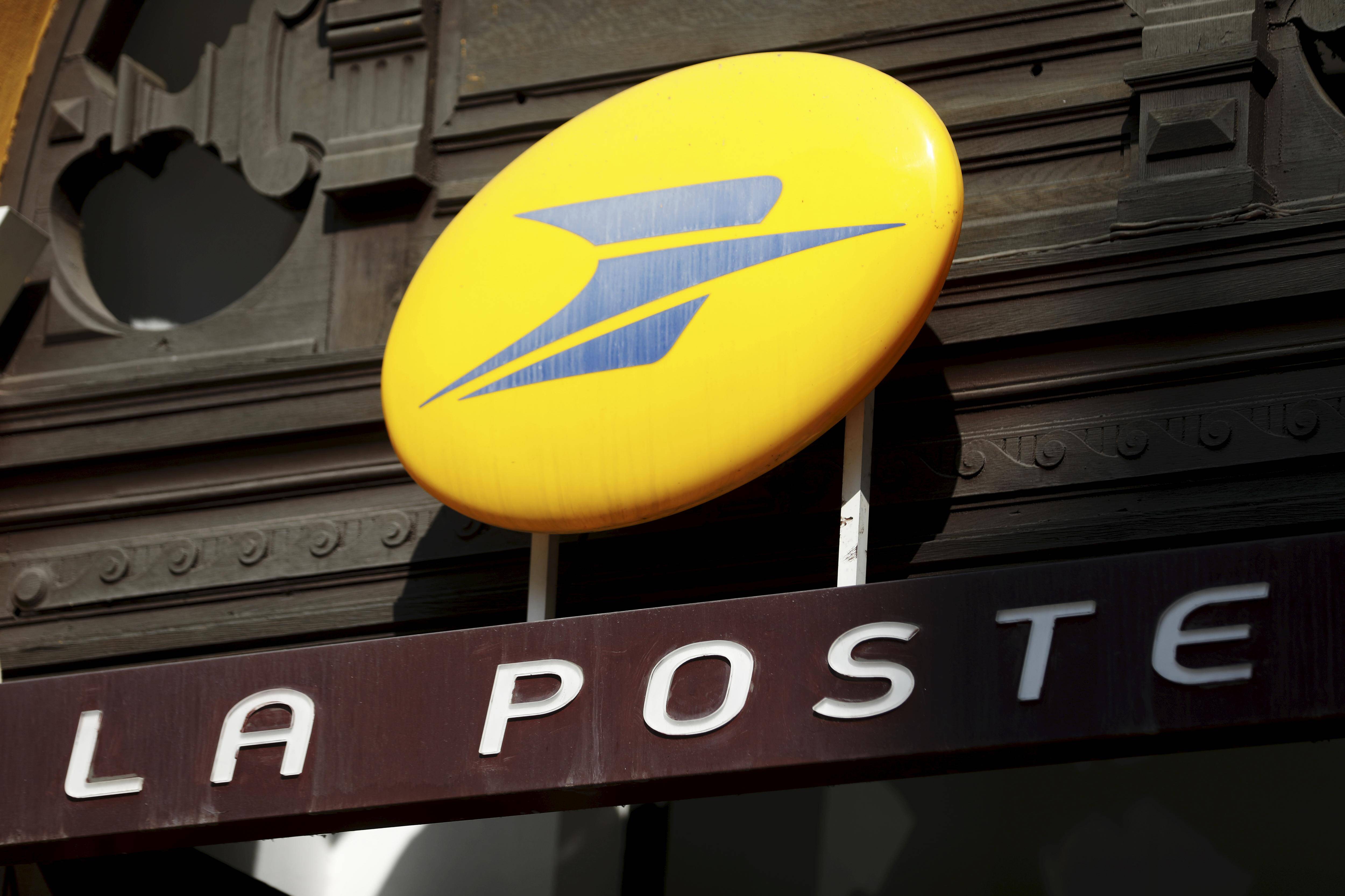 La Poste touchée par une panne informatique nationale, les retraits d'argent et de colis impossibles