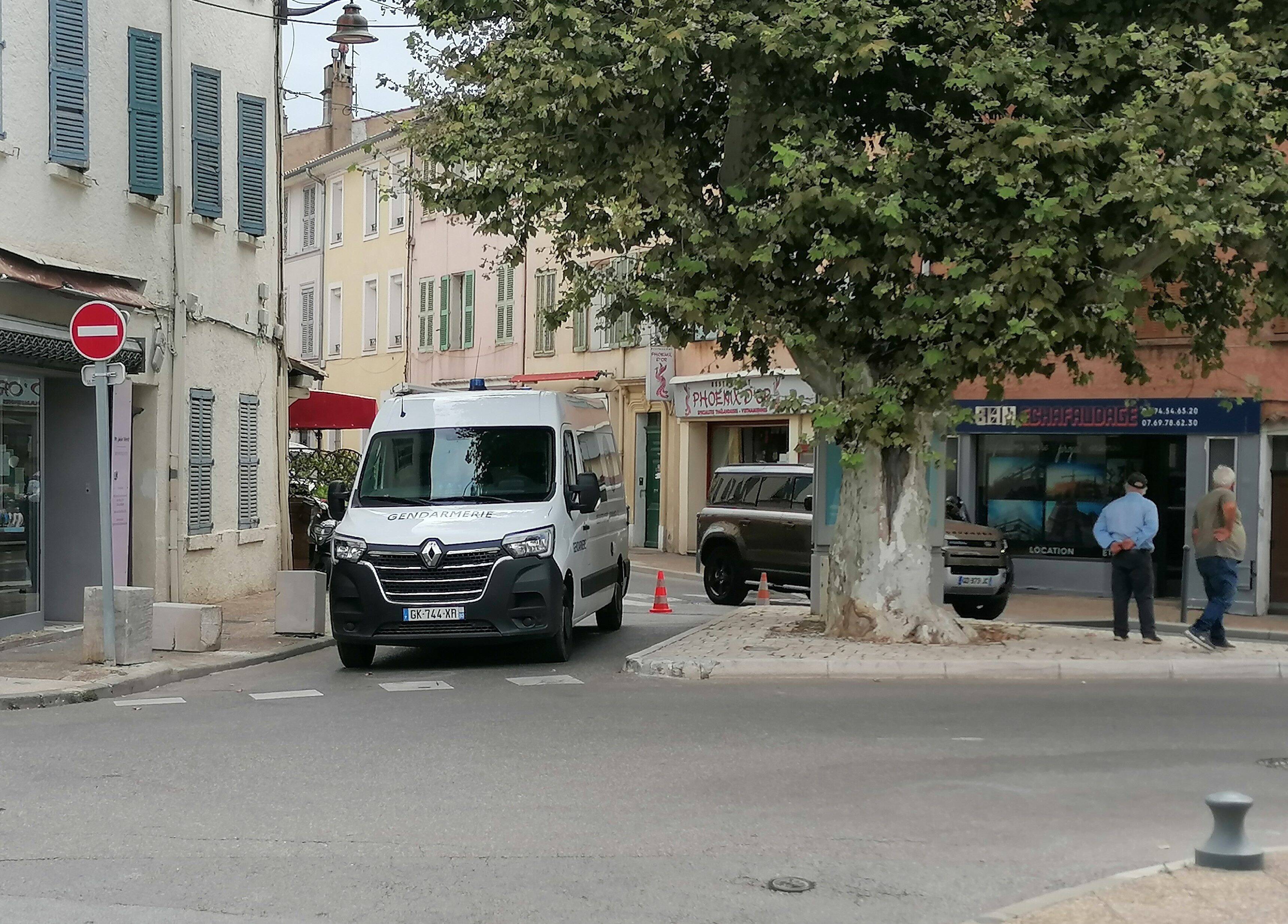 Altercation en plein centre-ville de Cogolin, un homme victime de plusieurs coups de couteau (1/1)