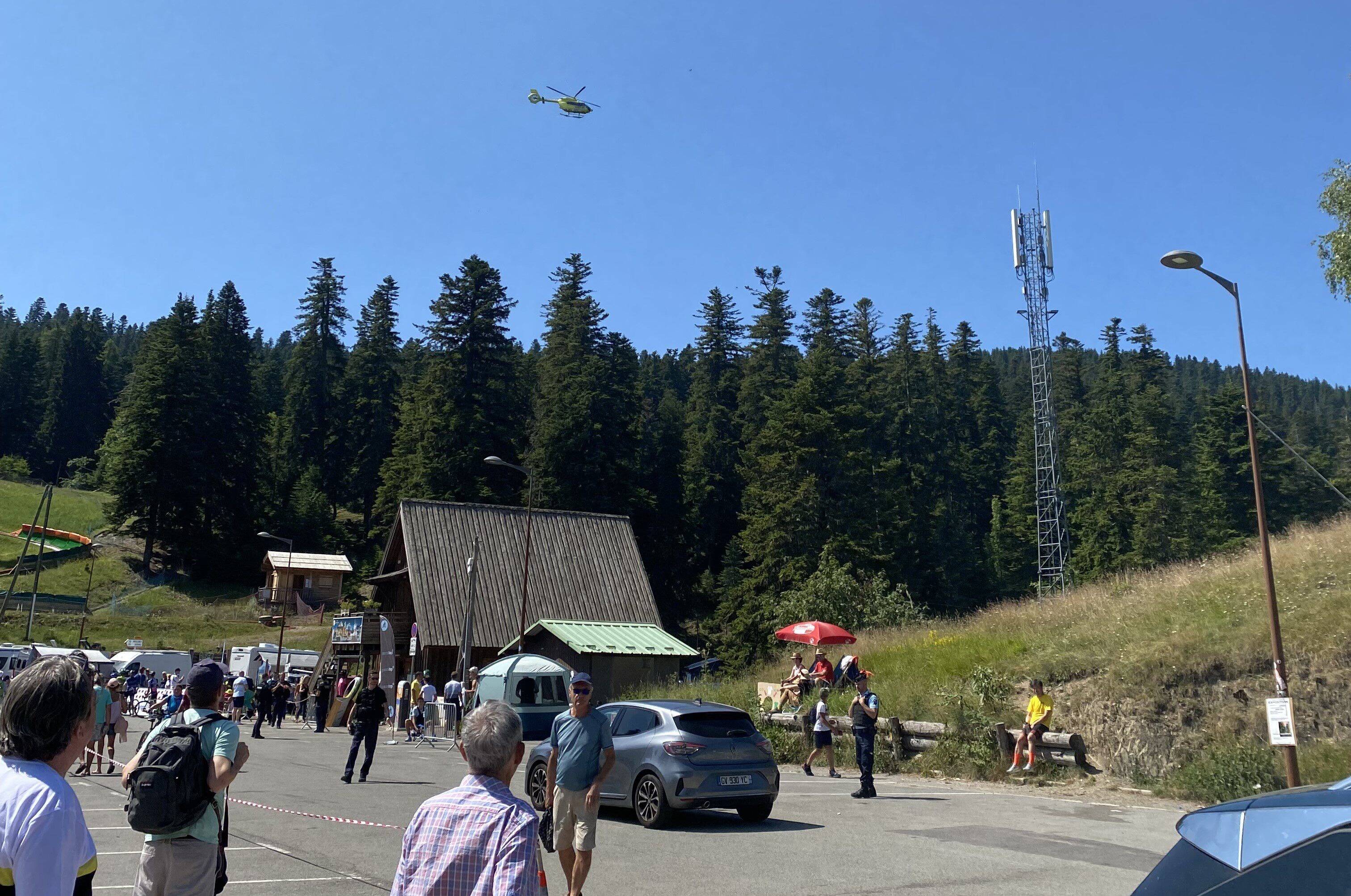 Tour de France: un cycliste amateur fait un arrêt cardiaque à 2km du Col de Turini