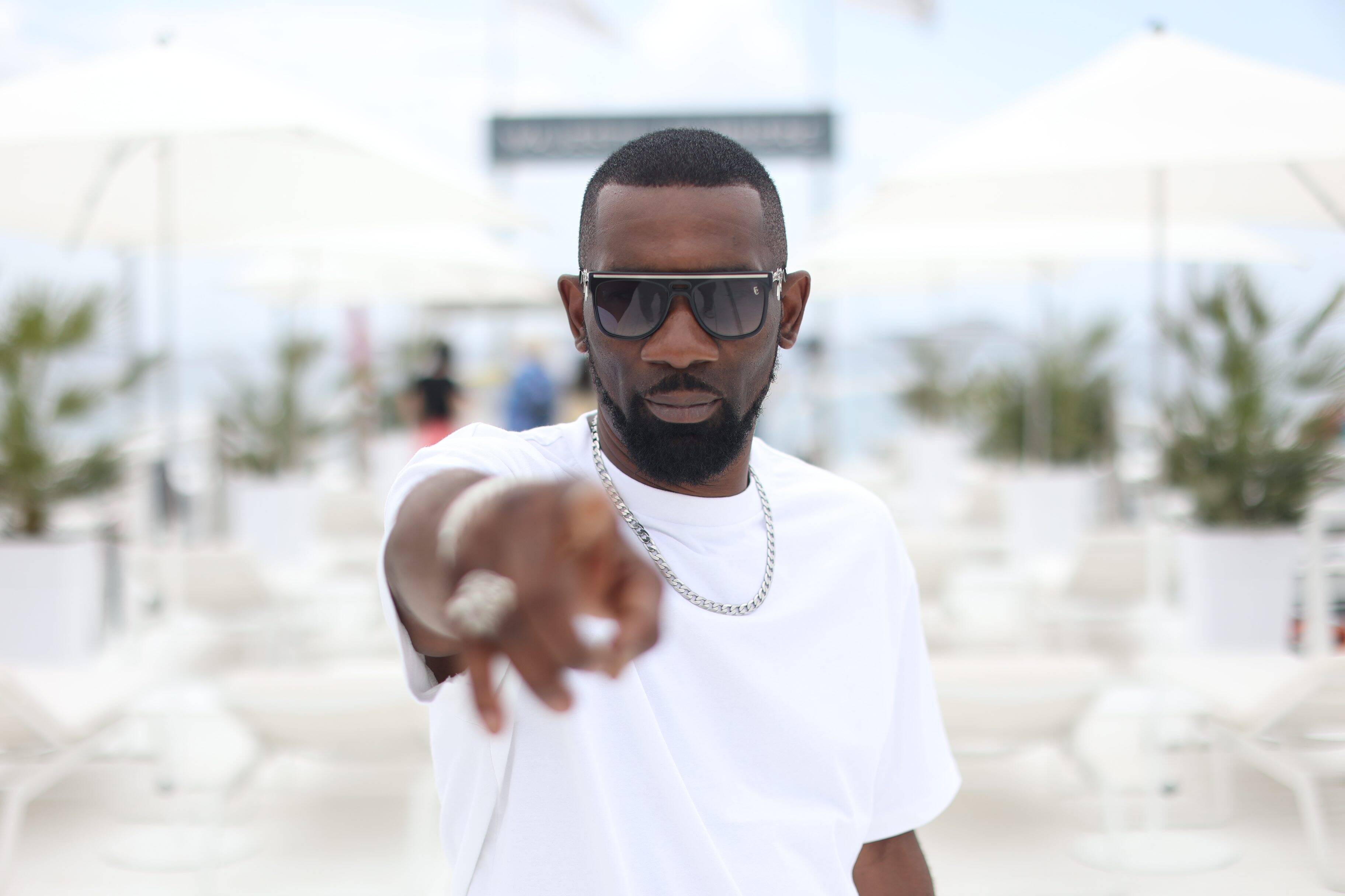 Passi se raconte à travers ses tubes avant son concert à La Seyne-sur-Mer