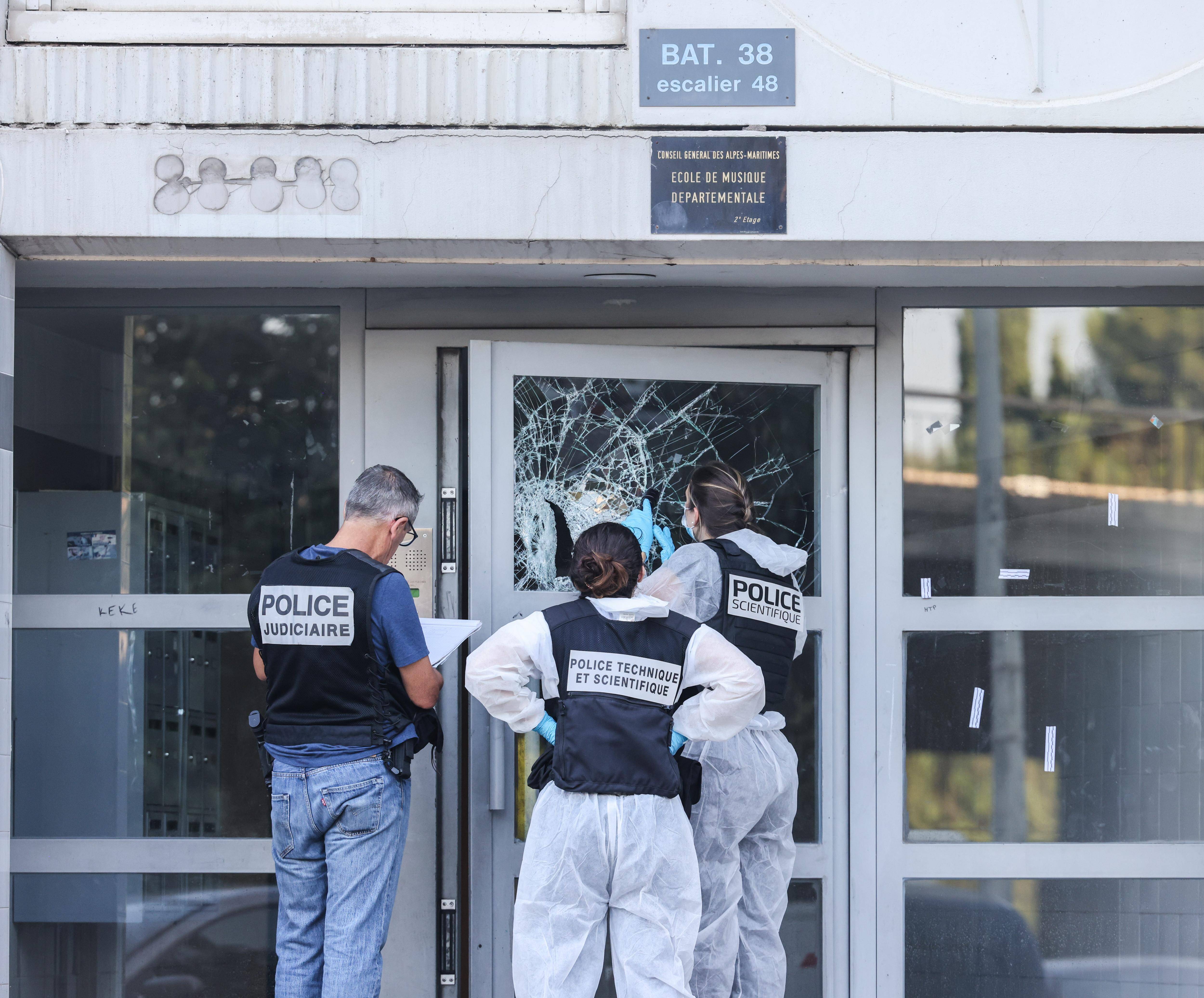 Il a reconnu avoir cassé la porte... Ce que l'on sait sur l'adolescent interpellé dans l'incendie mortel des Moulins
