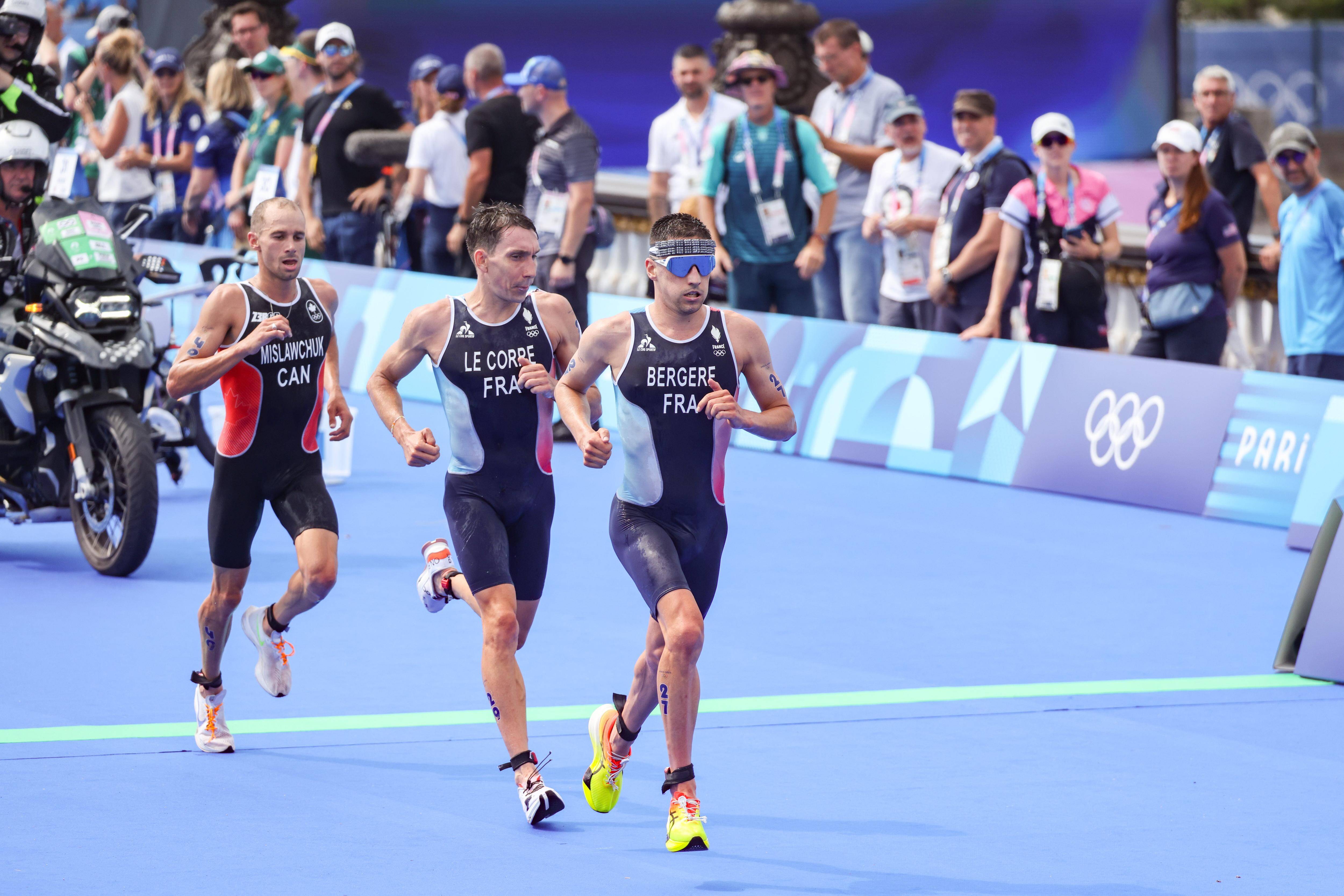 Triathlon aux JO-2024: pourquoi l'Azuréenne Cassandre Beaugrand et les Varois Léo Bergère et Emma Lombardi ont raison de croire en l'or ce lundi sur le relais mixte