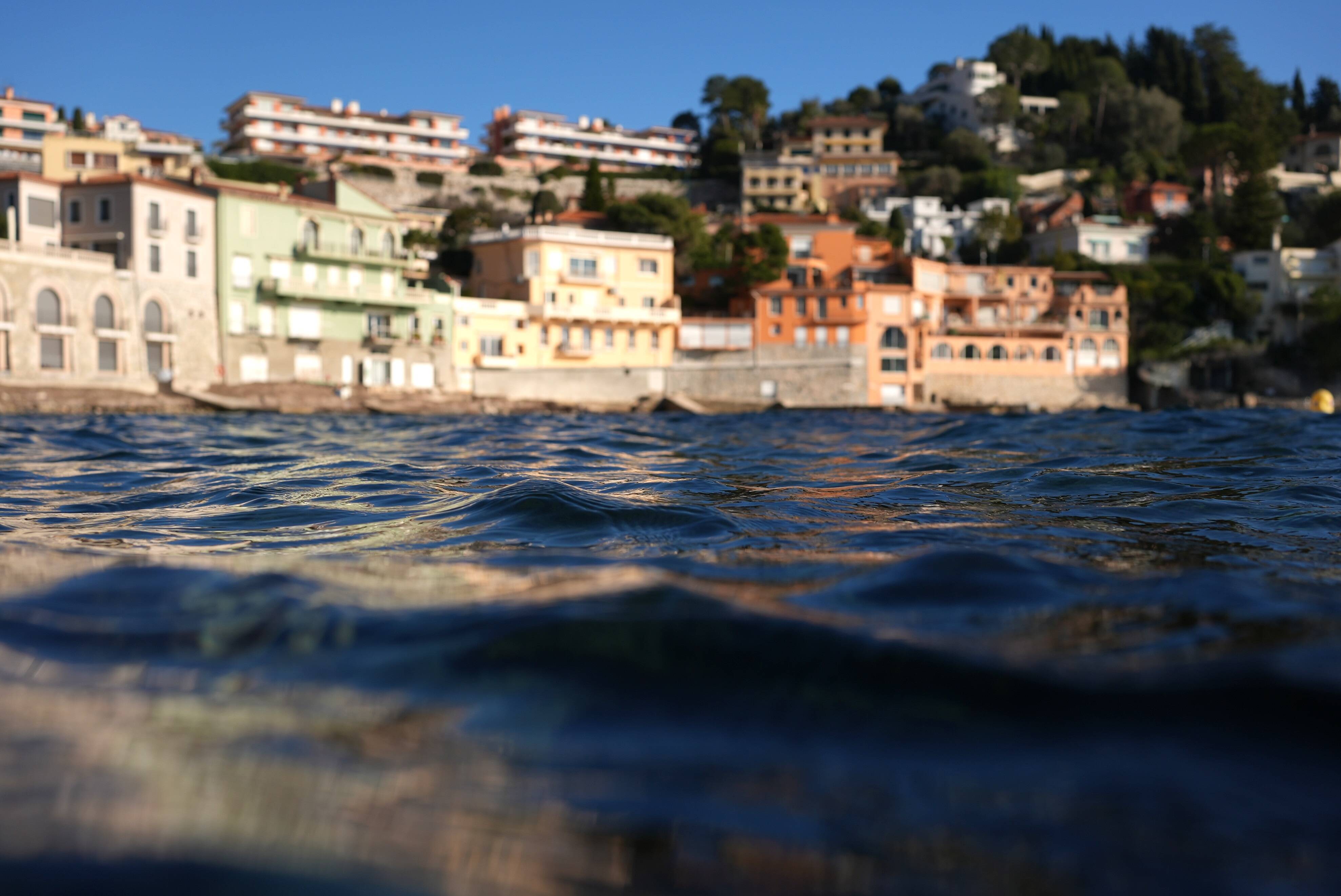 Les canicules marines, ces "incendies" qui affectent la Méditerranée et qui pourraient intensifier les orages cet automne