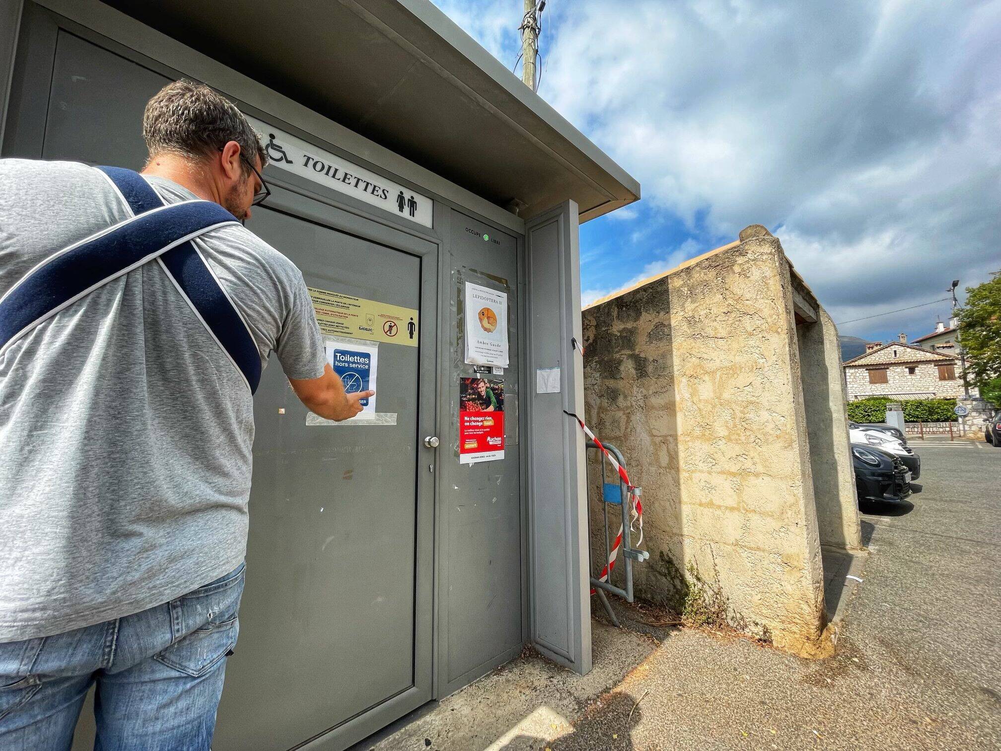 Bientôt une douche accessible à tous sur le parking Marie-Antoinette à Vence