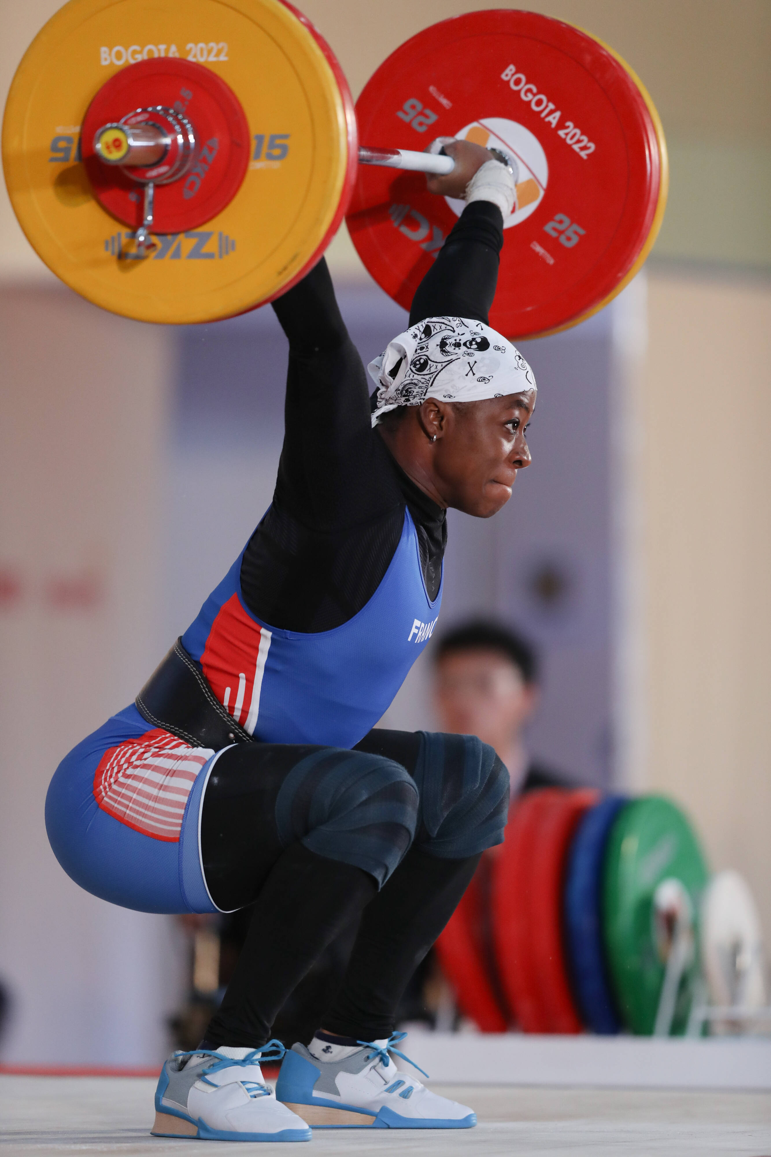 "Pour elle, je n'ai jamais abandonné": l'haltérophile Marie-Josèphe Fegue n'est pas seule aux JO de Paris
