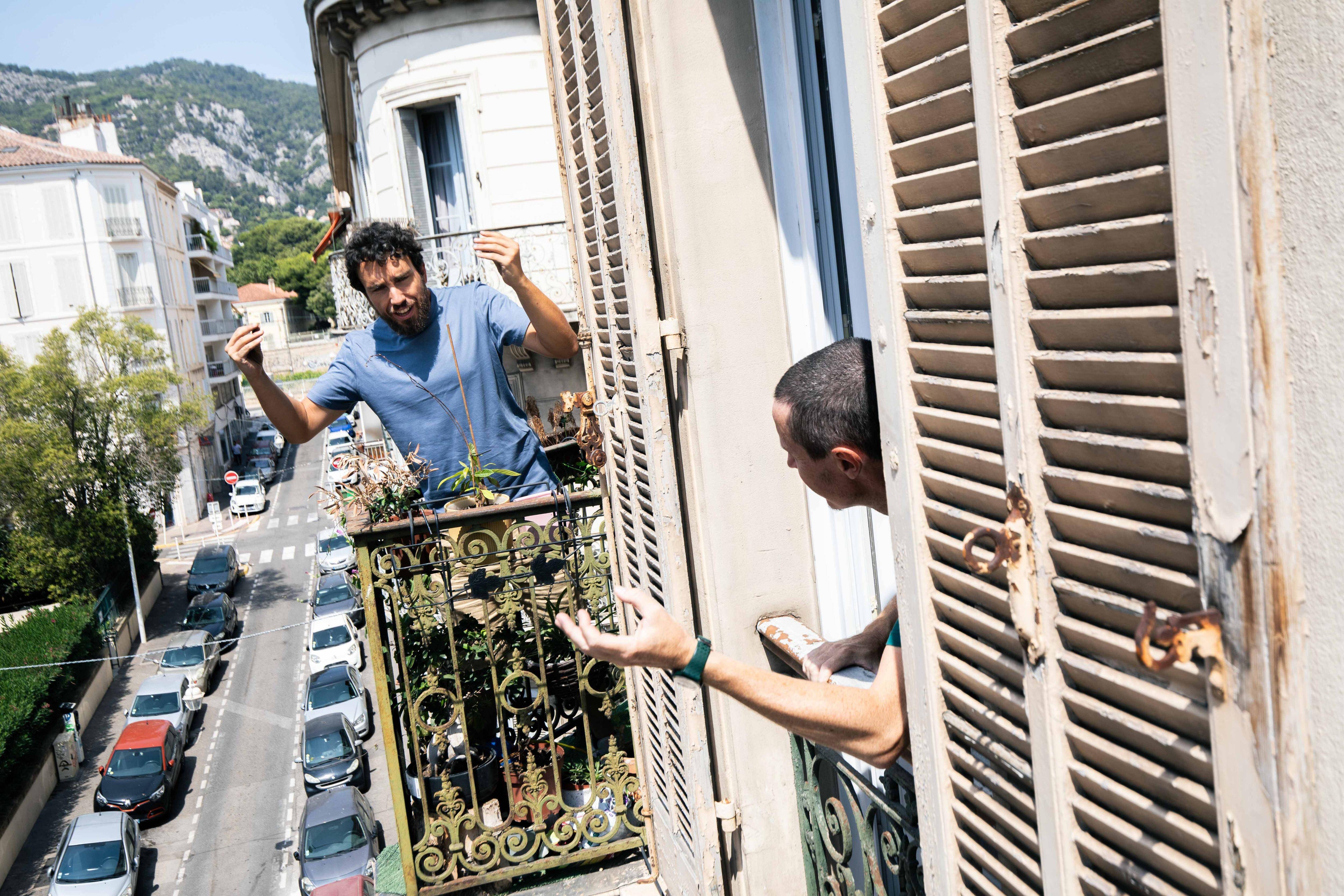 Avec l'été, la guerre des voisins s'exacerbe dans le Var et les Alpes-Maritimes