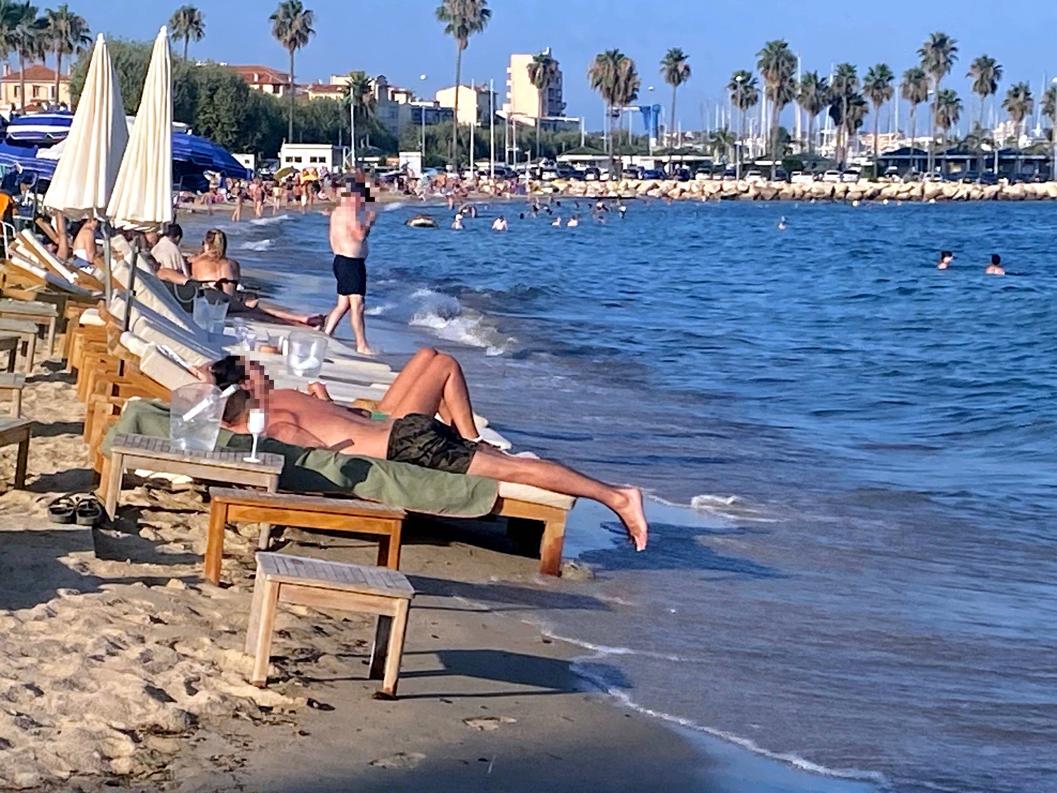 Des plages privées contrôlées à Juan-les-Pins et Golfe-Juan pour des matelas trop proches de l'eau