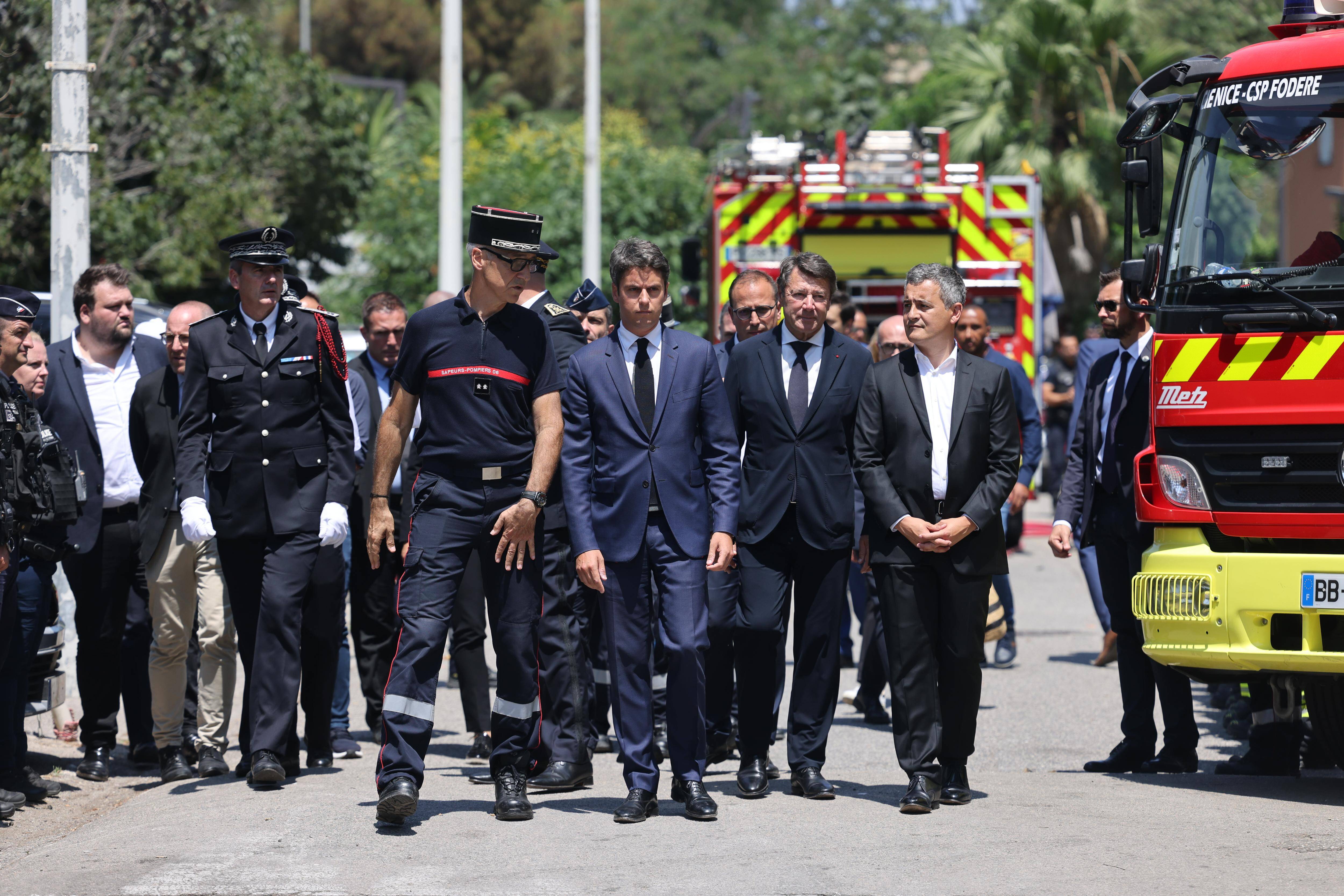 "Je trouve que c'est assez lâche d'essayer de s'abriter derrière des policiers qui n'en peuvent plus": nouvelle offensive de Christian Estrosi dans le différend qui l'oppose au préfet