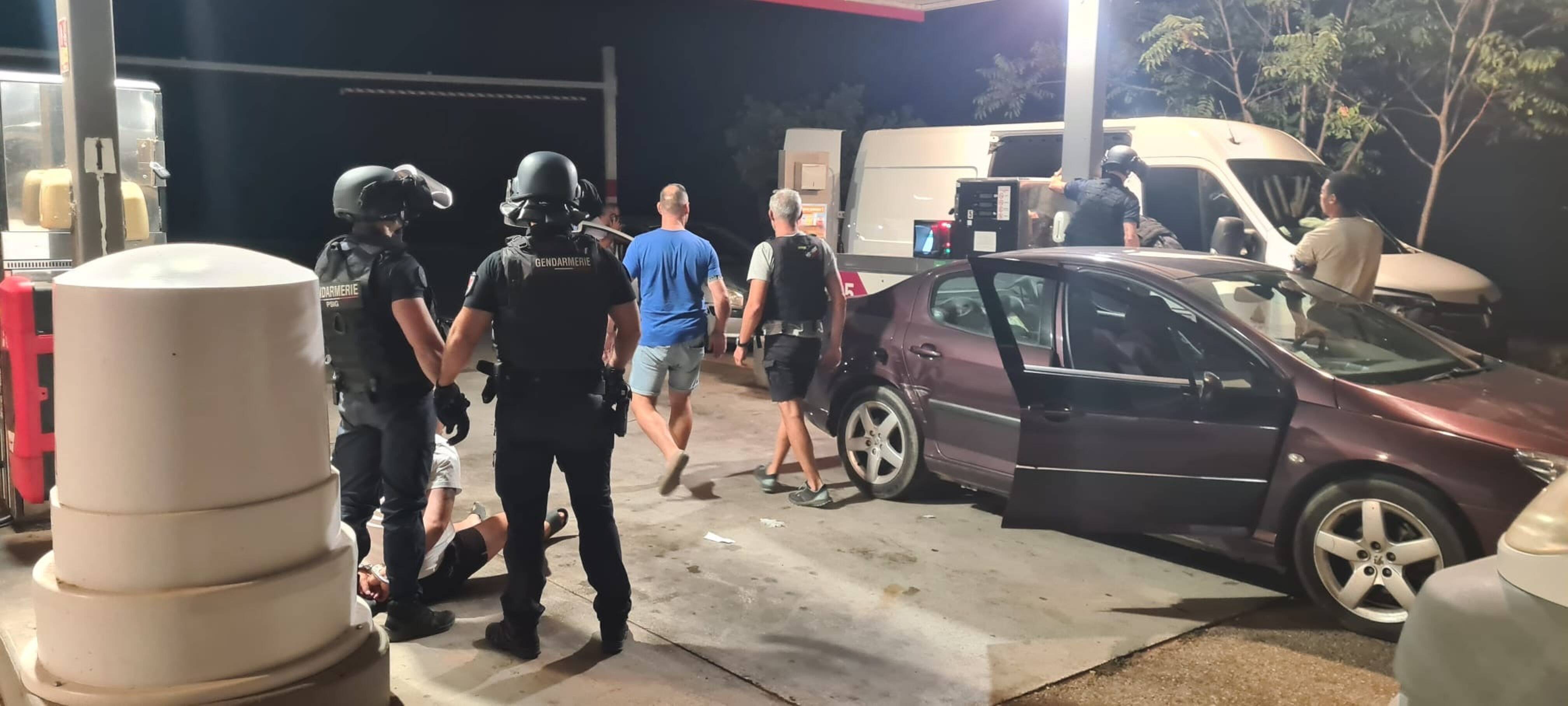 Interpellés en flagrant délit après avoir dérobé des milliers de litres de carburant à l'Intermarché de Cuers