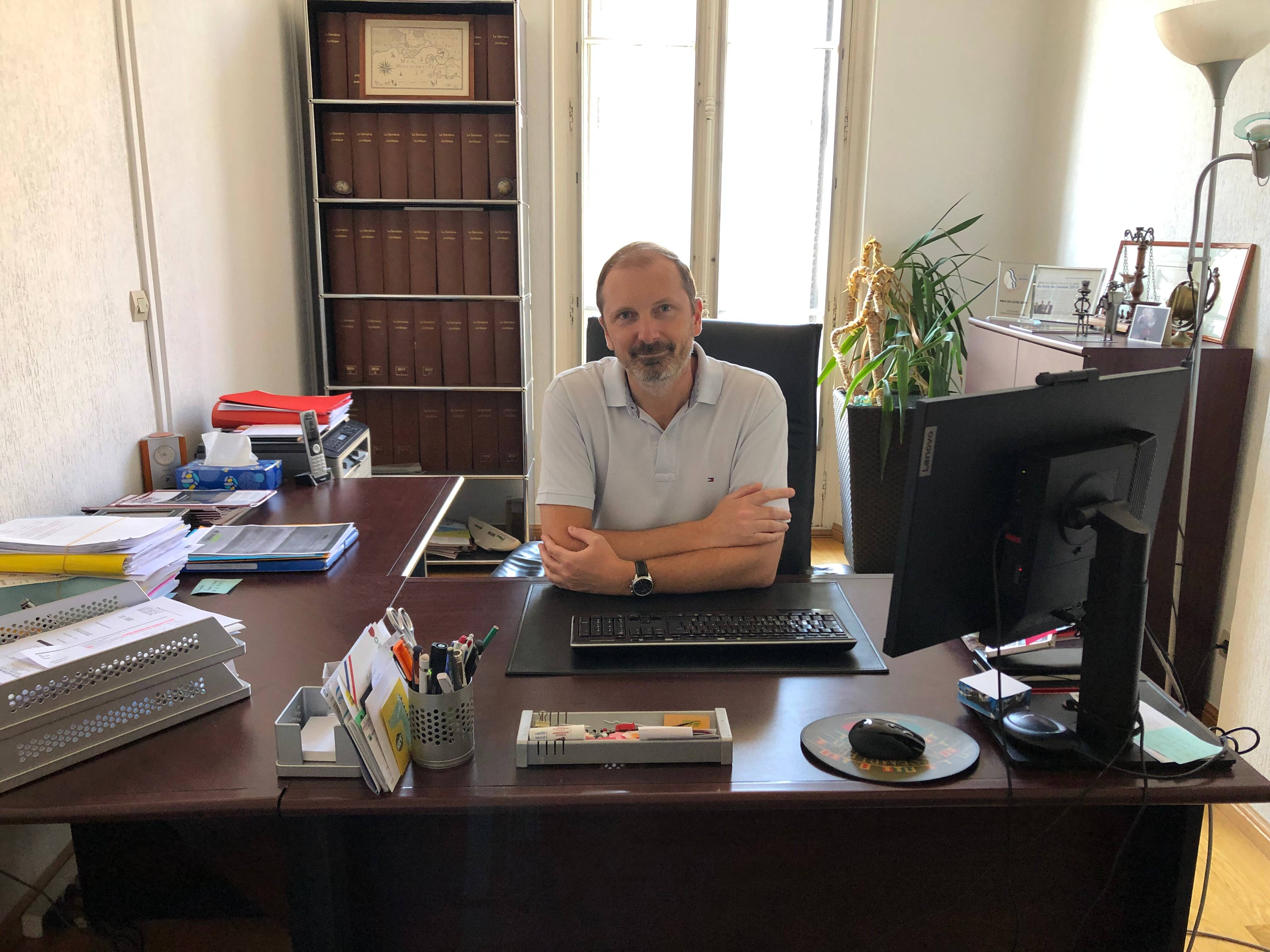 Auto-entrepreneurs: l'"astuce" pour ne pas avoir à payer les charges sociales peut s'avérer coûteuse