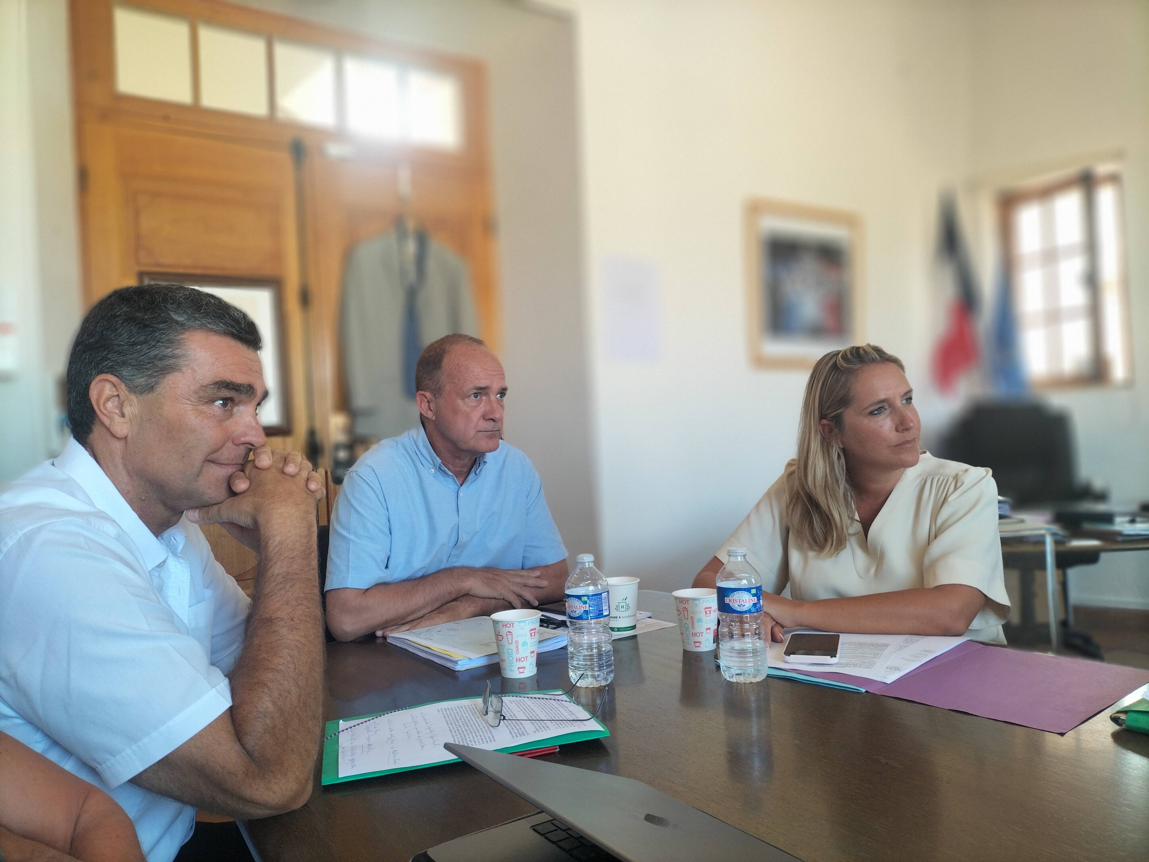 Les parlementaires Éric Pauget et Alexandra Borchio Fortimp en soutien du collectif de Tourrettes-sur-Loup contre l'installation d'une nouvelle antenne-relais