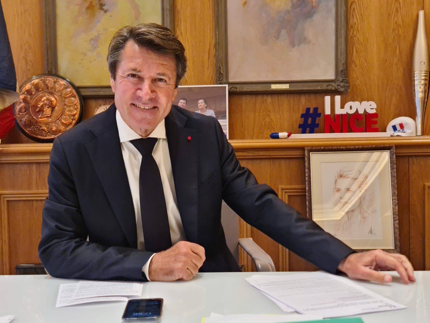 "Elle n'est pas figée à tout jamais": la promenade des Anglais à Nice célèbre ses 200 ans, Christian Estrosi évoque les défis qu'elle devra relever